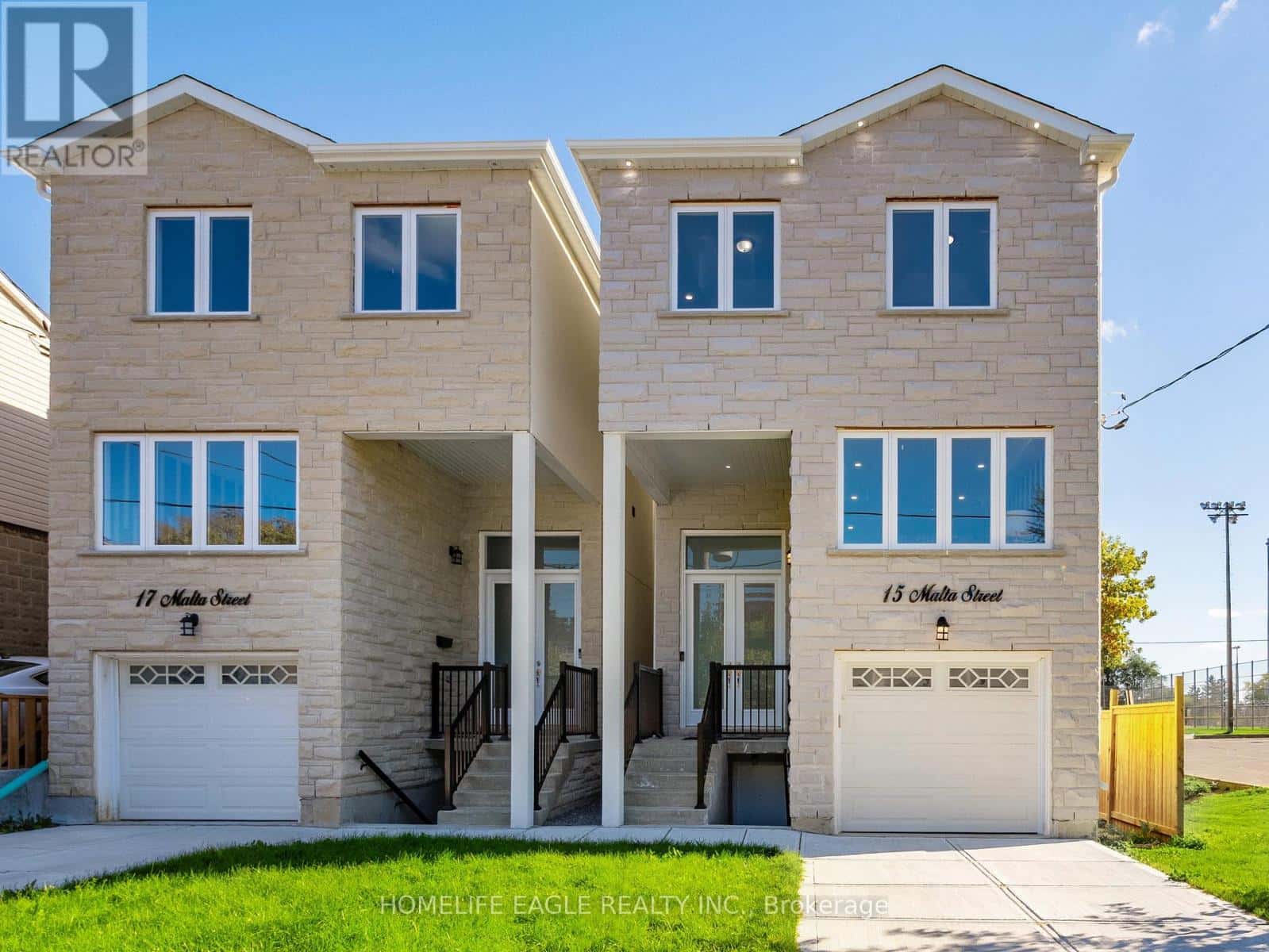 15 MALTA STREET — Toronto (Birchcliffe-Cliffside), Ontario - Photo 3 of 33