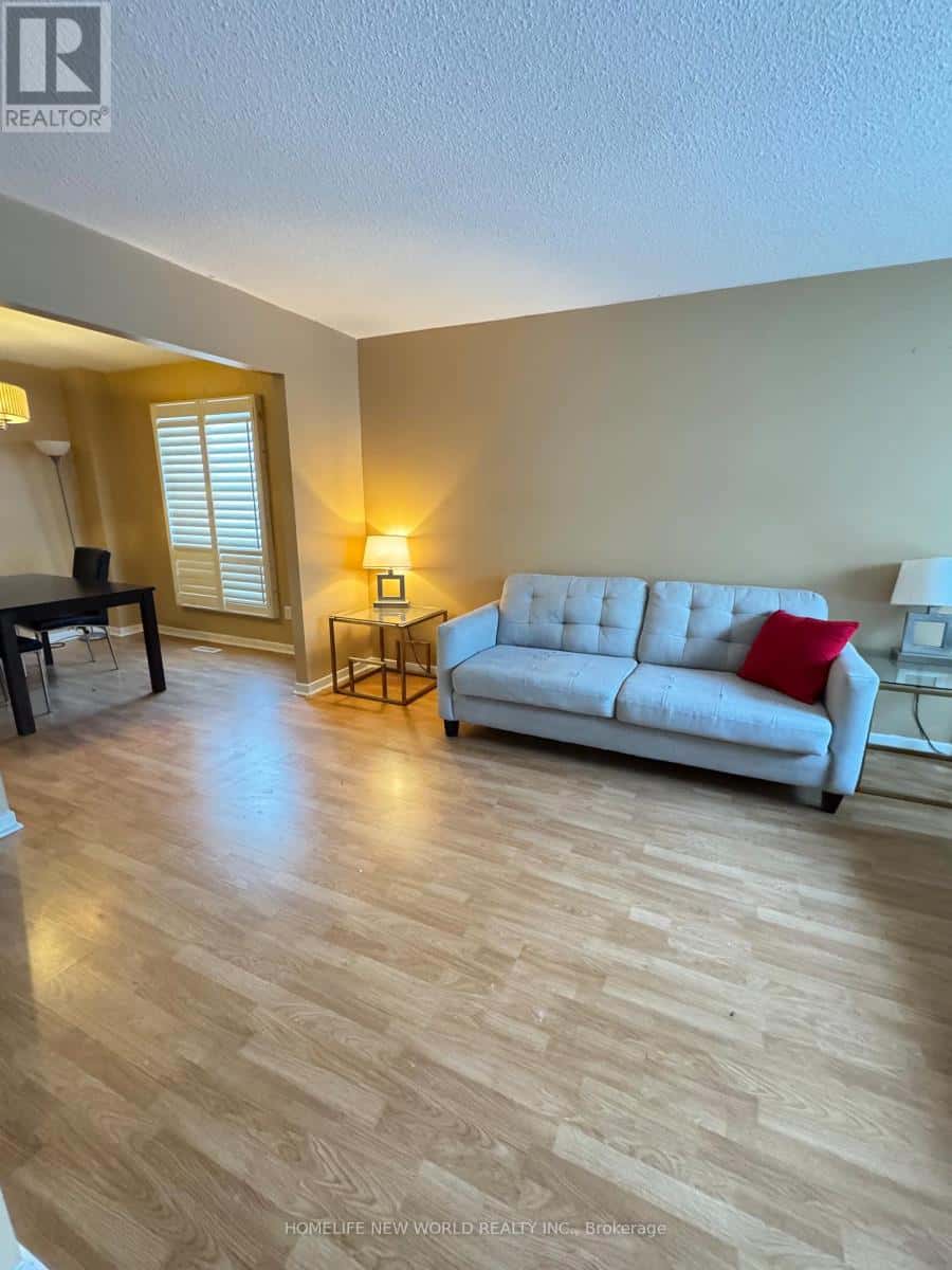 Toronto (Milliken) — Toronto (Milliken) - Photo 5 of 21