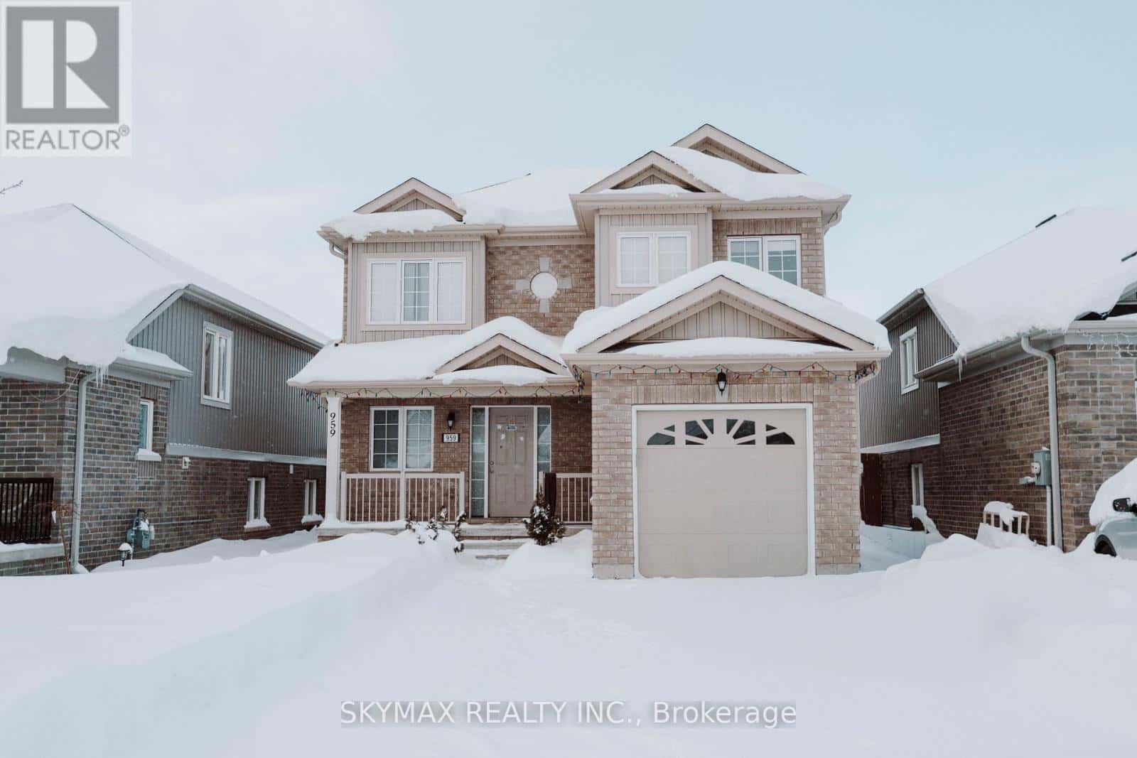 959 HANNAH AVENUE — North Perth (Listowel), Ontario - Photo 2 of 10