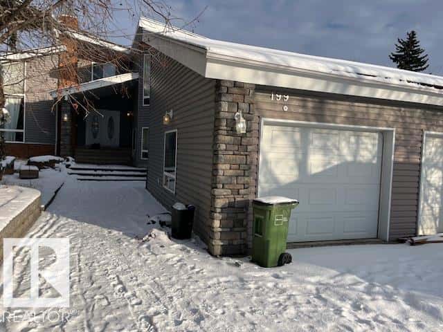 199 WESTRIDGE RD NW — Edmonton, Alberta - Photo 2 of 5
