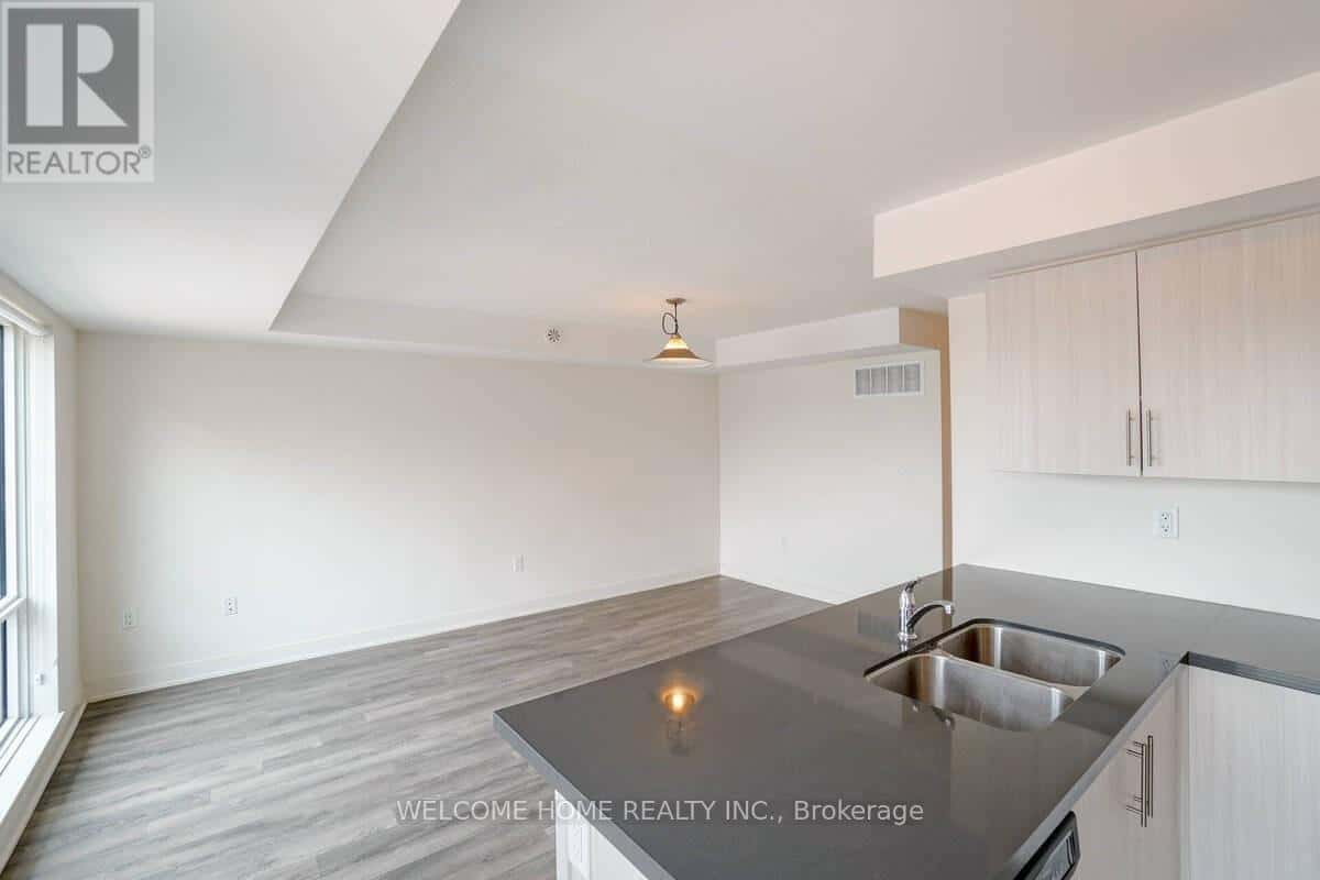 Brampton (Northwest Brampton) — Brampton (Northwest Brampton) - Photo 5 of 21