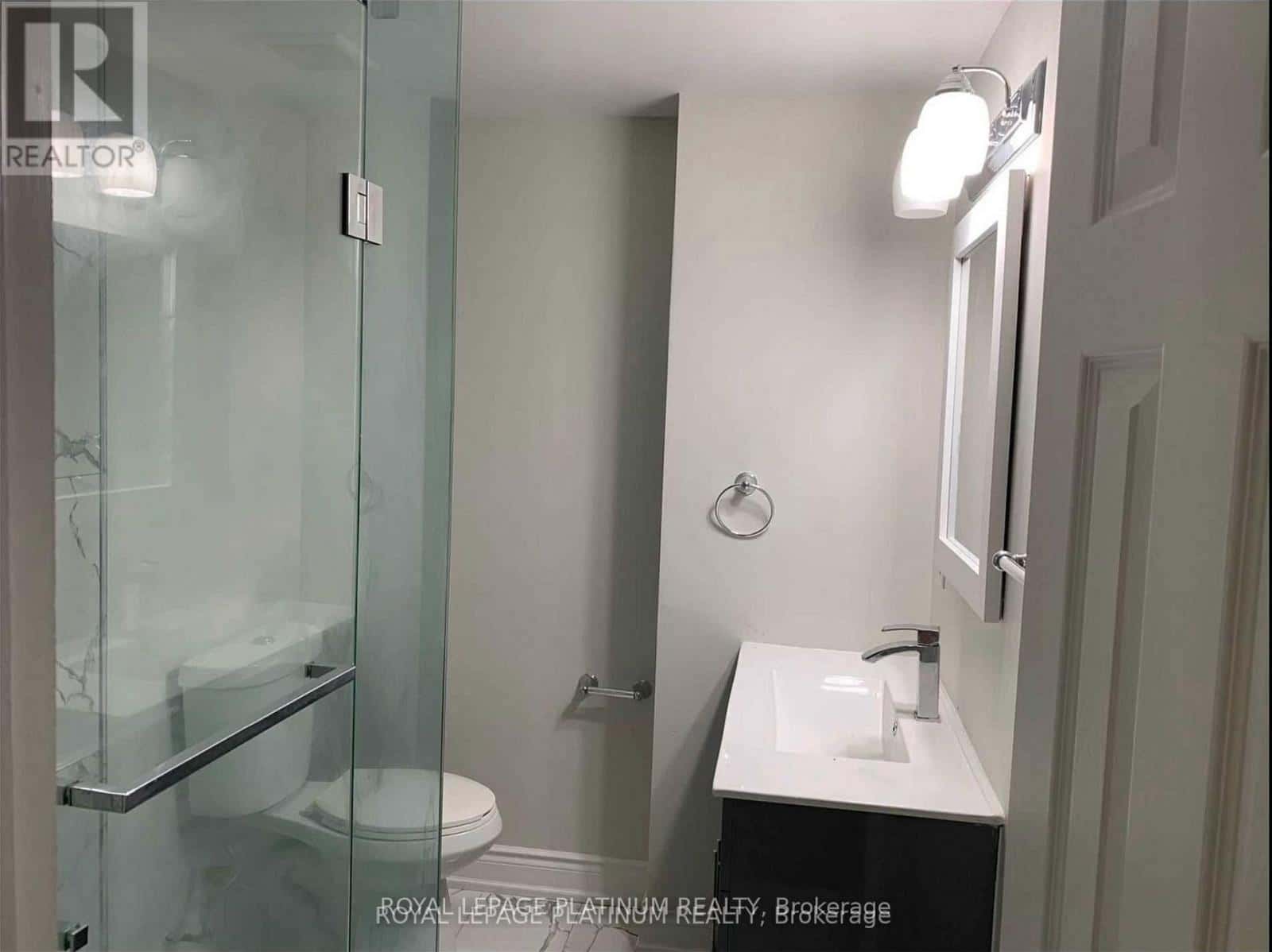 Mississauga (East Credit) — Mississauga (East Credit) - Photo 5 of 11