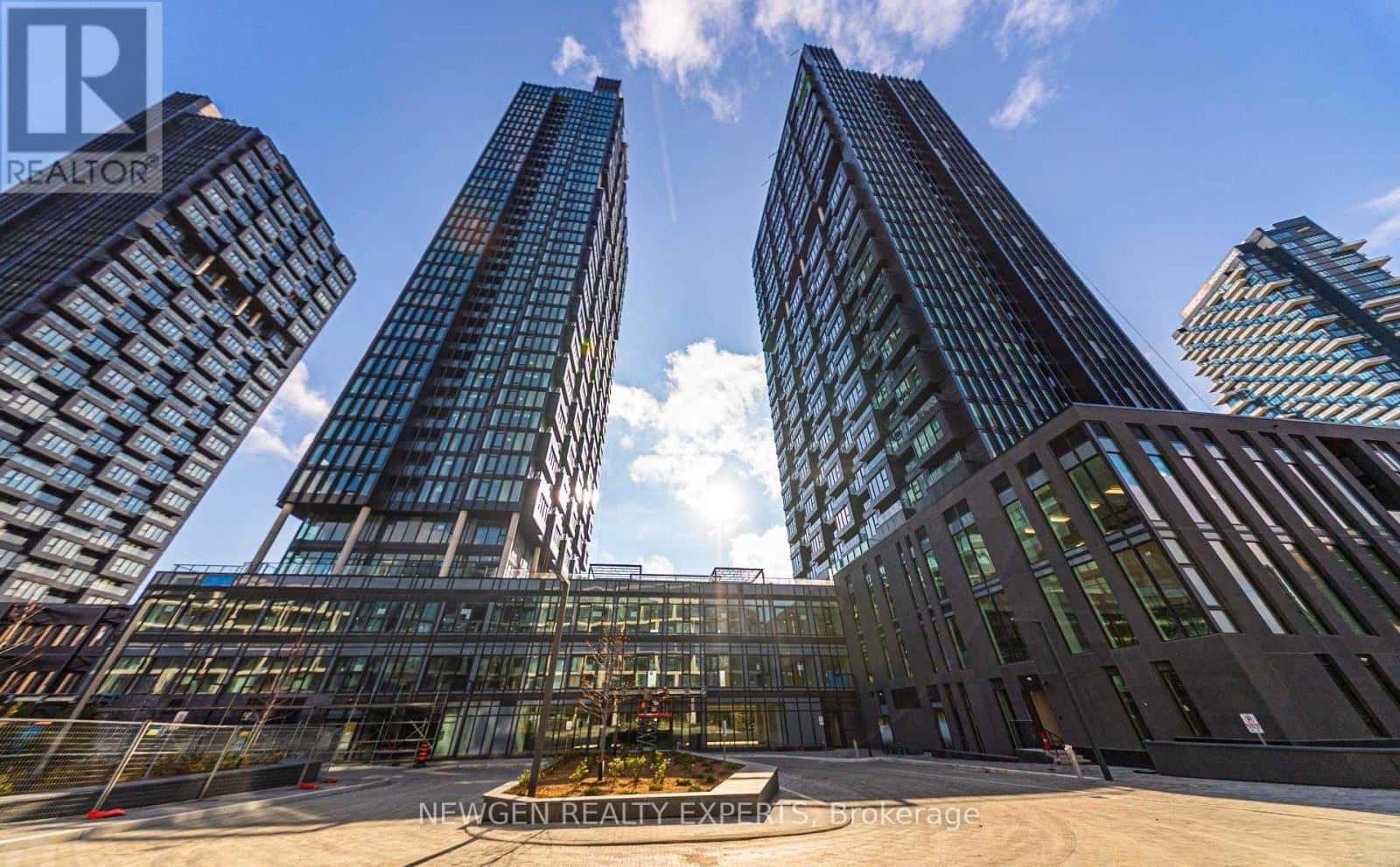 Toronto (Banbury-Don Mills) — Toronto (Banbury-Don Mills) - Photo 4 of 28