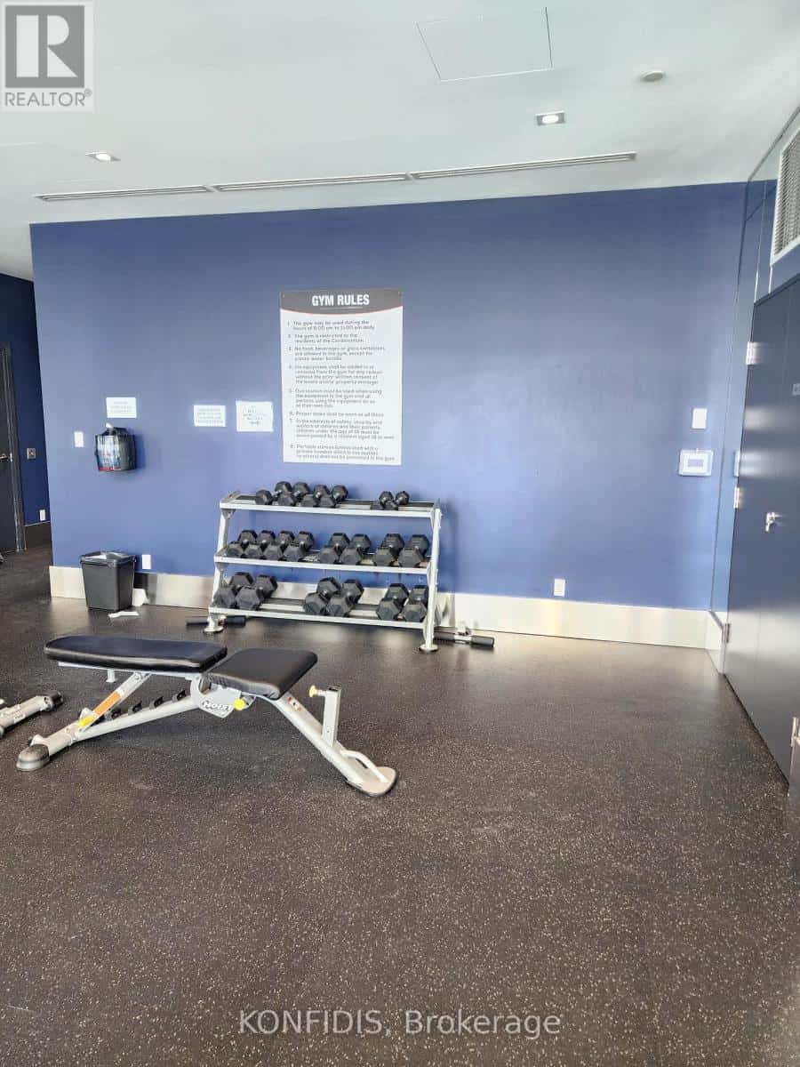 Toronto (Church-Yonge Corridor) — Toronto (Church-Yonge Corridor) - Photo 4 of 17