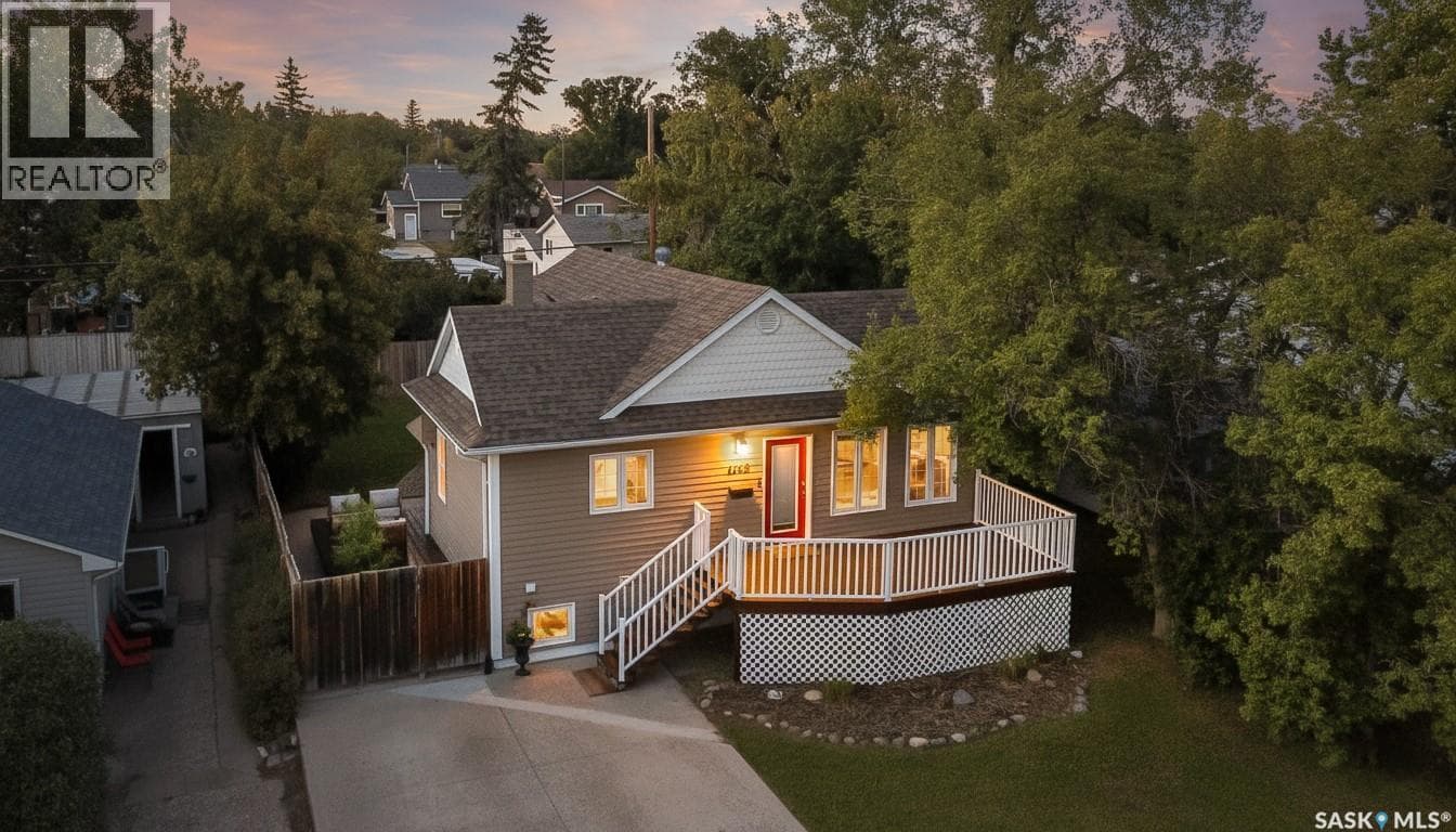 1116 Hochelaga STREET W — Moose Jaw, Saskatchewan - Main photo