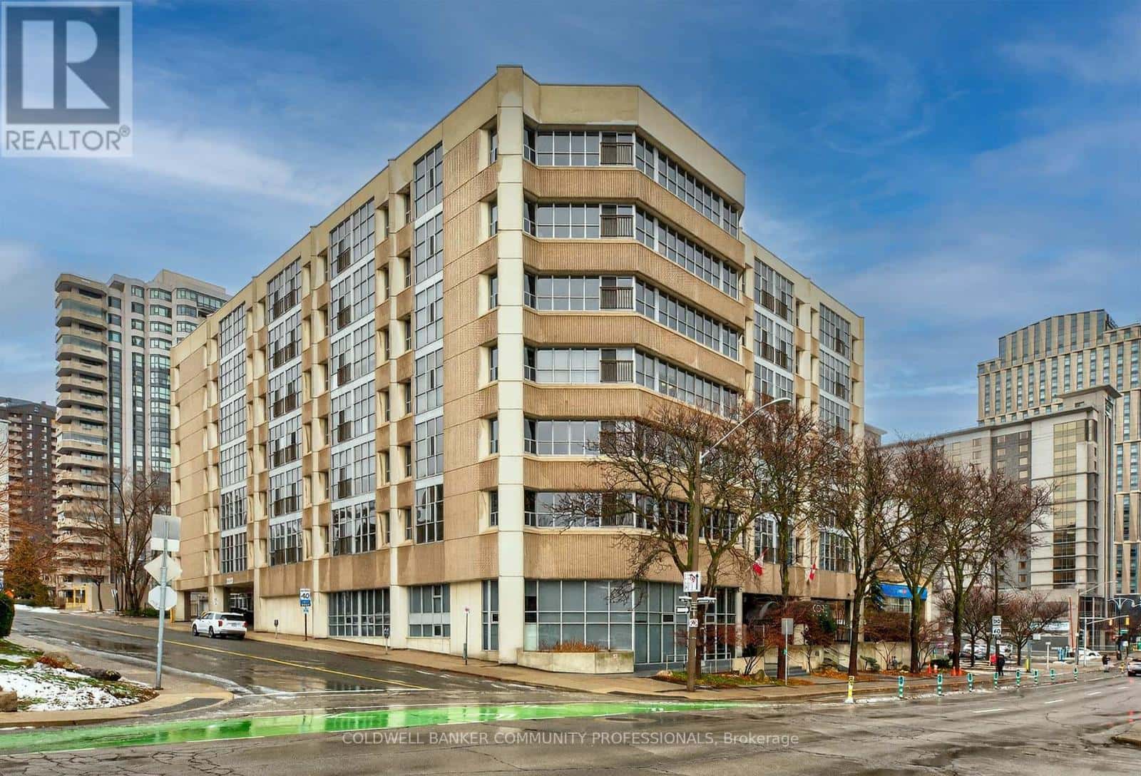 503 - 66 BAY STREET S — Hamilton (Durand), Ontario - Photo 3 of 50