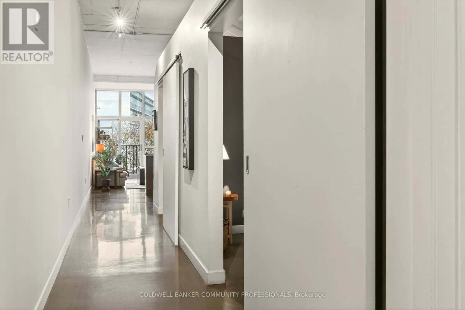 503 - 66 BAY STREET S — Hamilton (Durand), Ontario - Photo 4 of 50