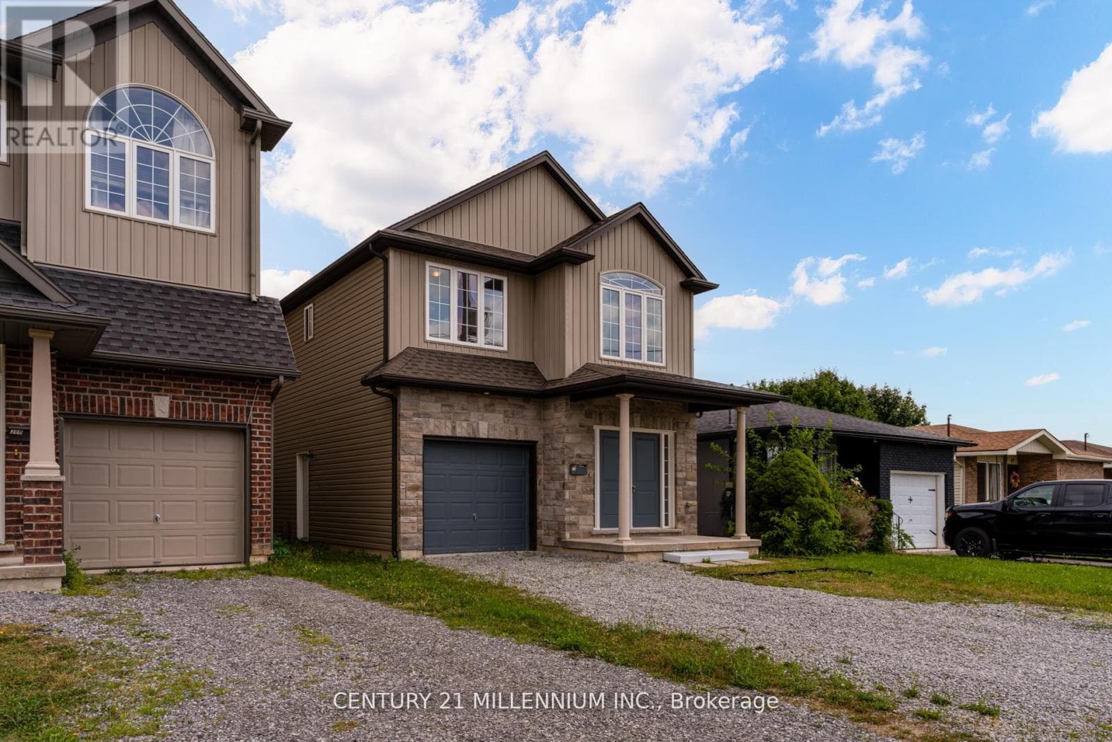 38 KENT STREET — St. Catharines (Western Hill), Ontario - Main photo