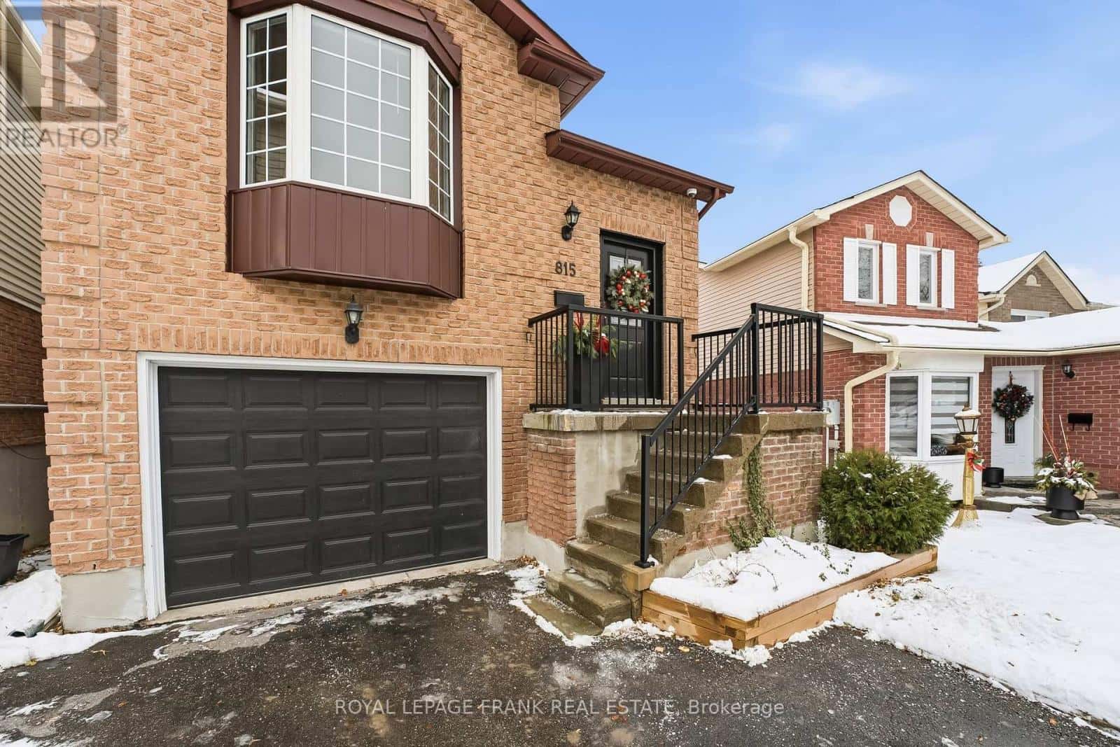 815 ATTERSLEY DRIVE — Oshawa (Pinecrest), Ontario - Photo 2 of 43