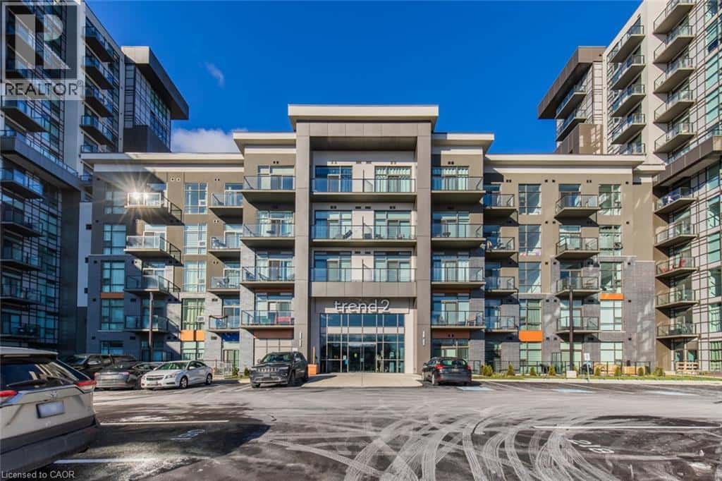 Waterdown — Waterdown - Photo 2 of 30