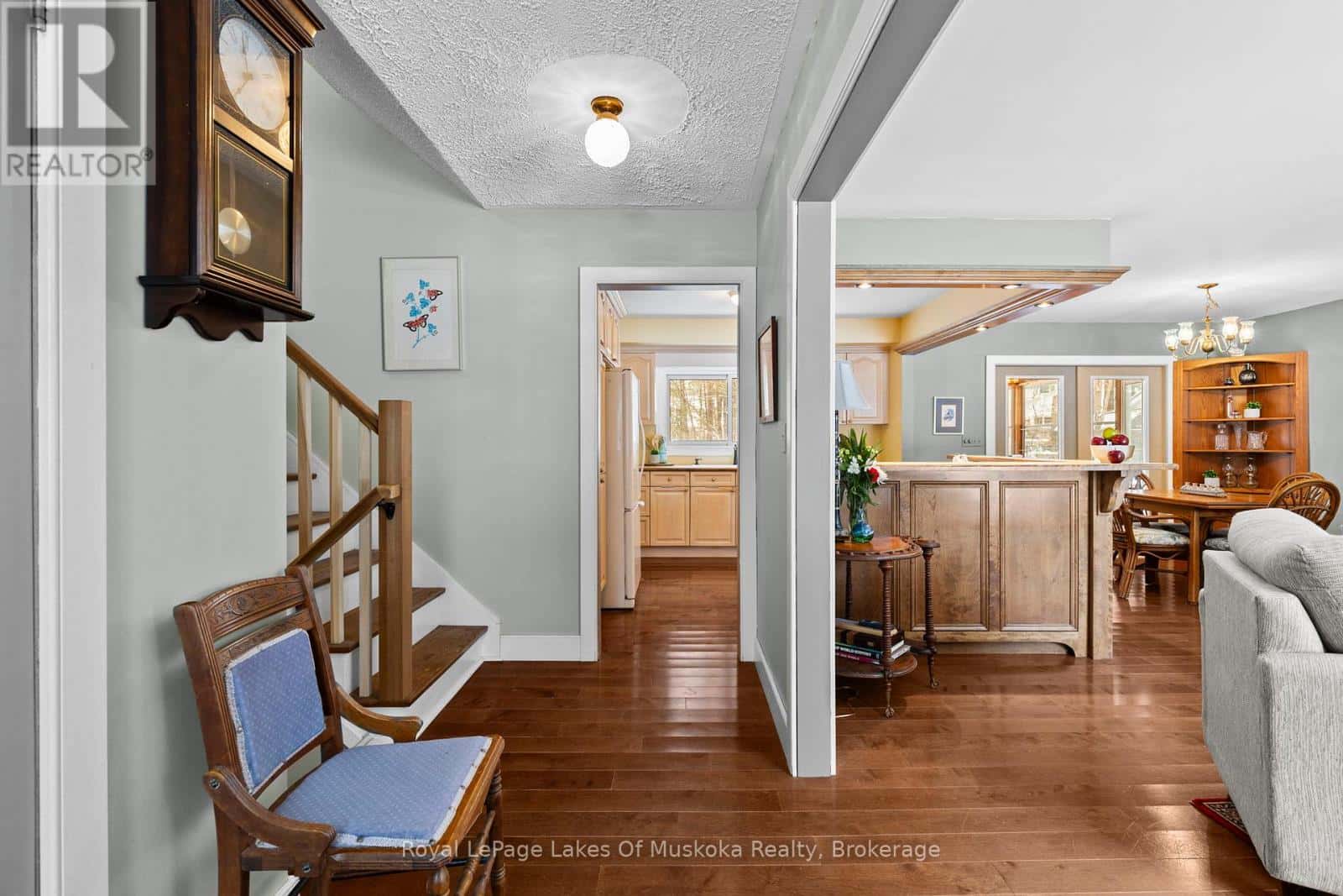 5 BROBST FOREST CRESCENT — Bracebridge (Monck (Bracebridge)), Ontario - Photo 4 of 39