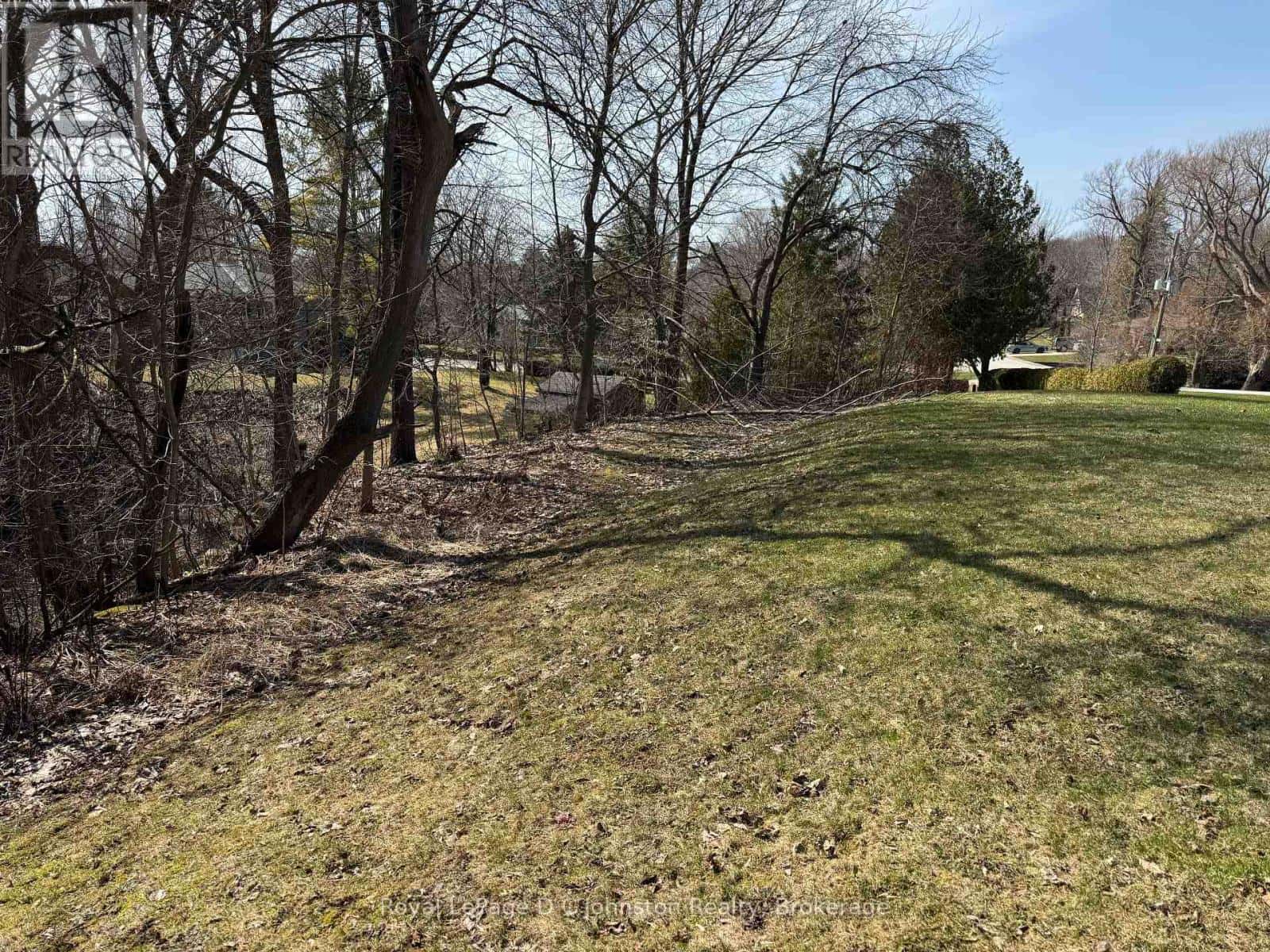 0 Clarendon Street East