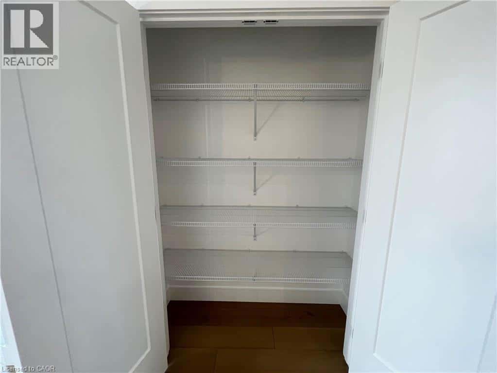 London — London - Photo 5 of 14