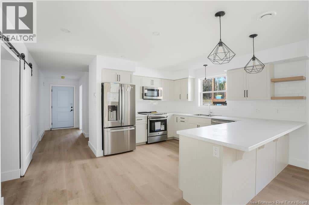 6 TERRY FOX Drive — Oromocto, New Brunswick - Photo 4 of 27