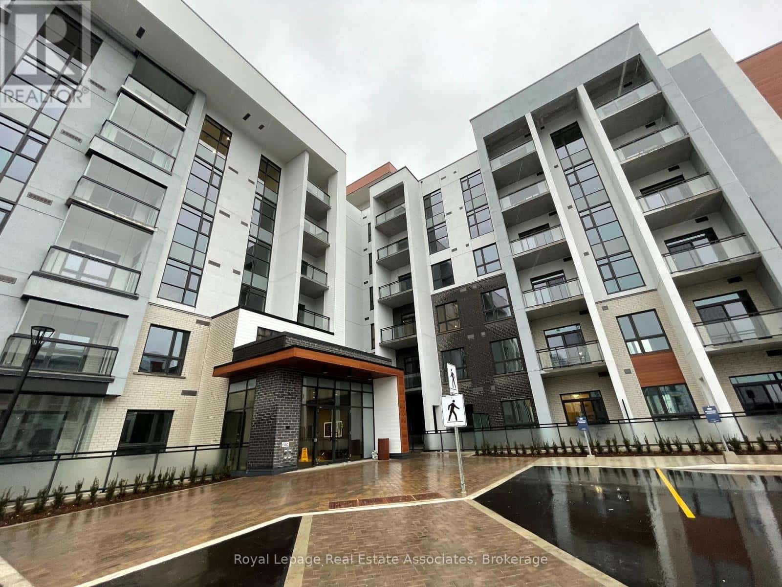 108 - 460 GORDON KRANTZ AVENUE — Milton (Walker), Ontario - Photo 2 of 24