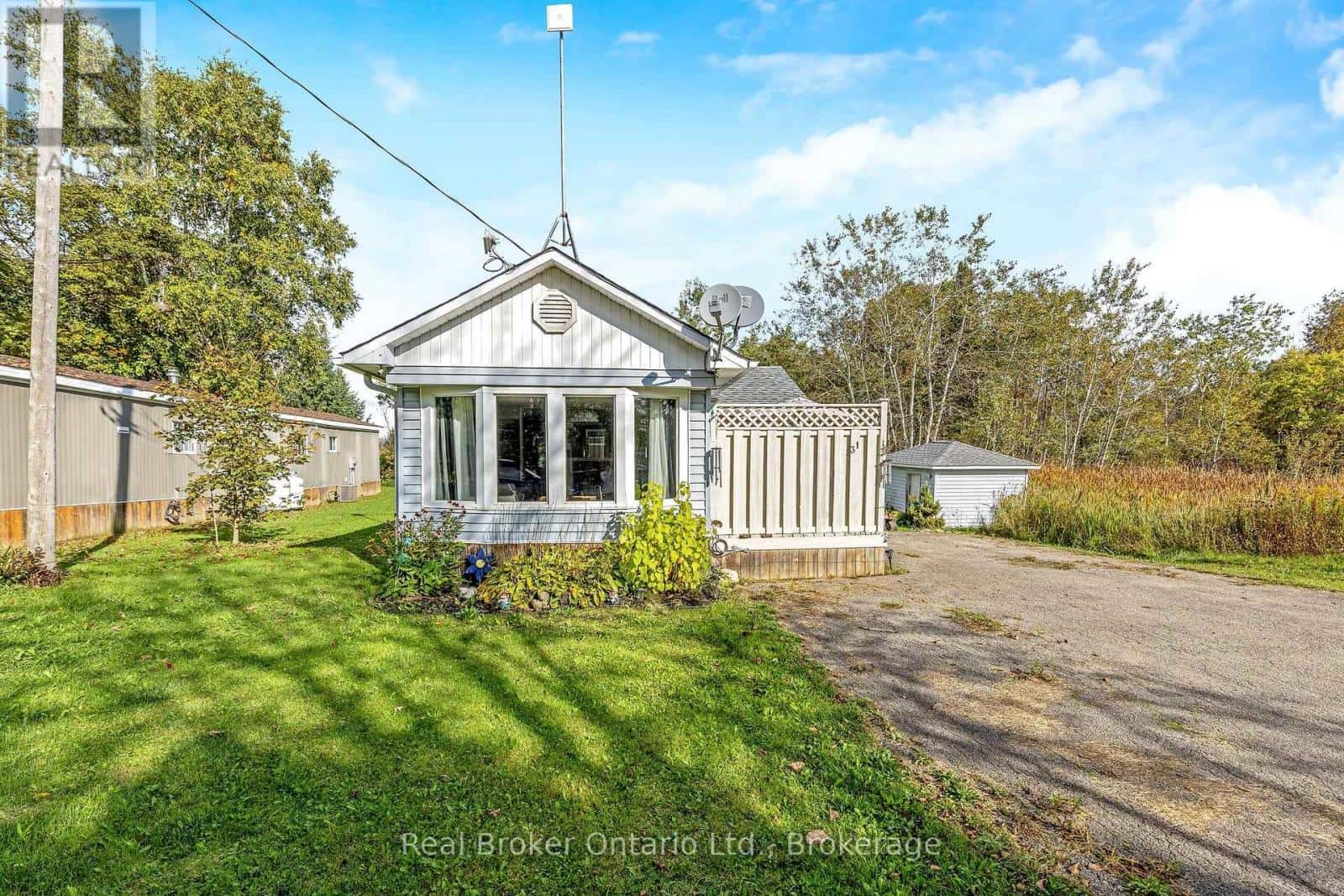 31 - 026585 89 HIGHWAY — Southgate, Ontario - Photo 4 of 40