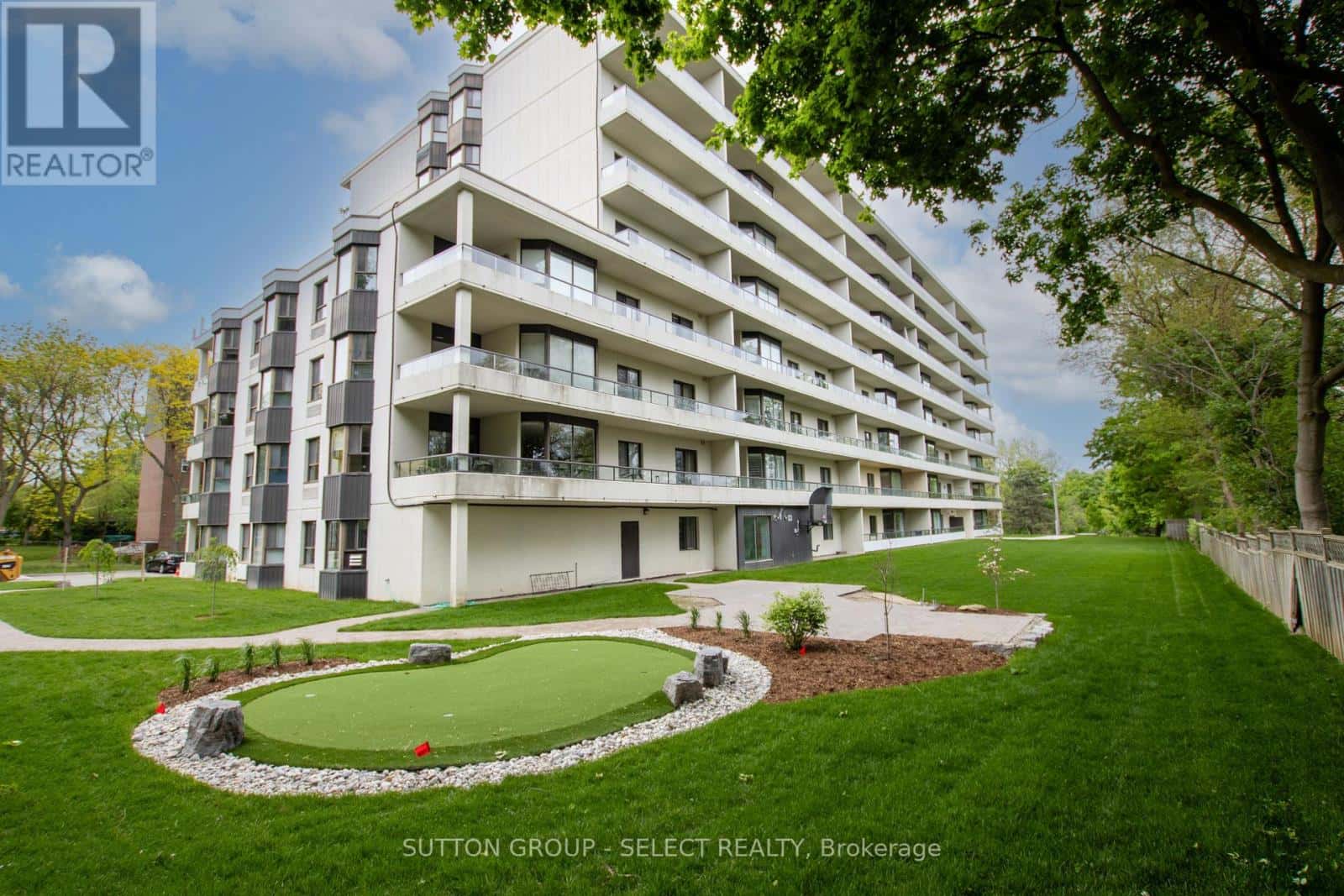 406 - 1180 COMMISSIONERS RD W ROAD — London South (South B), Ontario - Photo 3 of 43