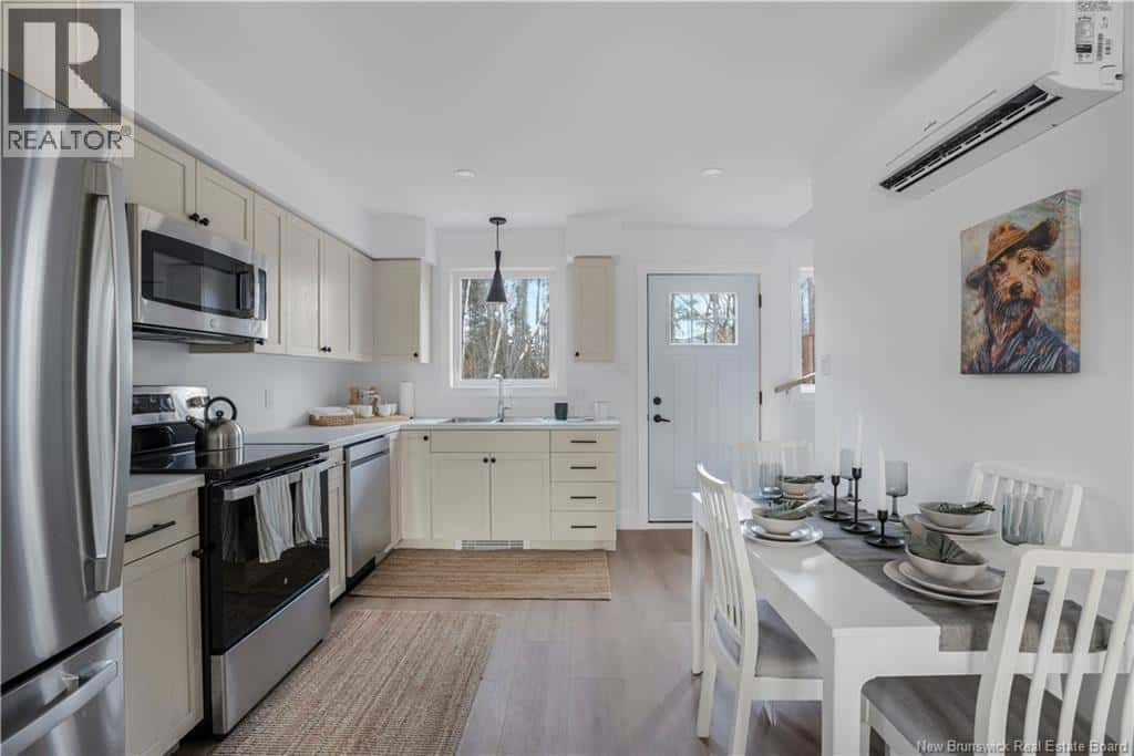 16 TERRY FOX Drive — Oromocto, New Brunswick - Photo 5 of 33