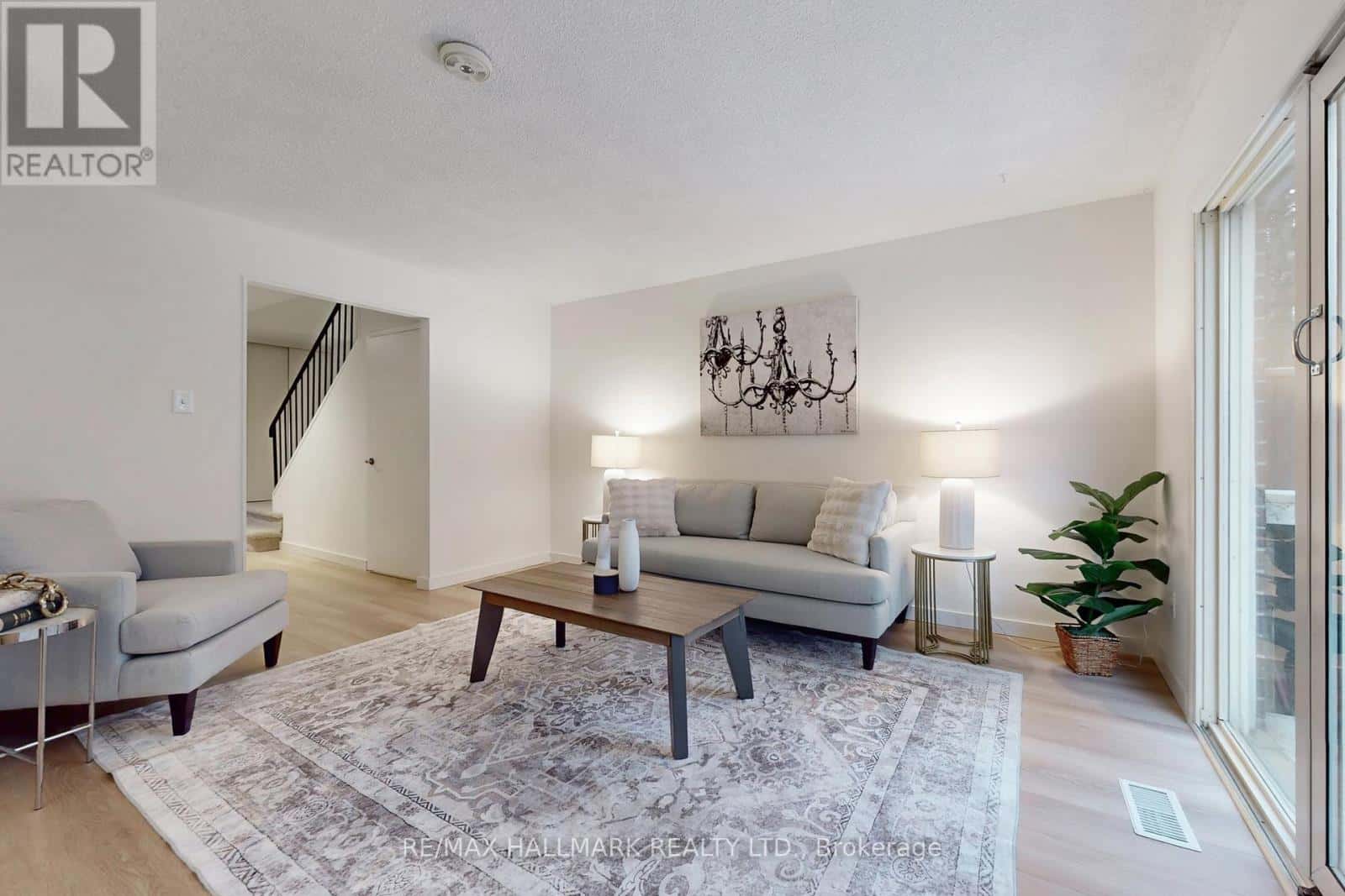 50 GORDON WAY — Markham (Aileen-Willowbrook), Ontario - Photo 5 of 37