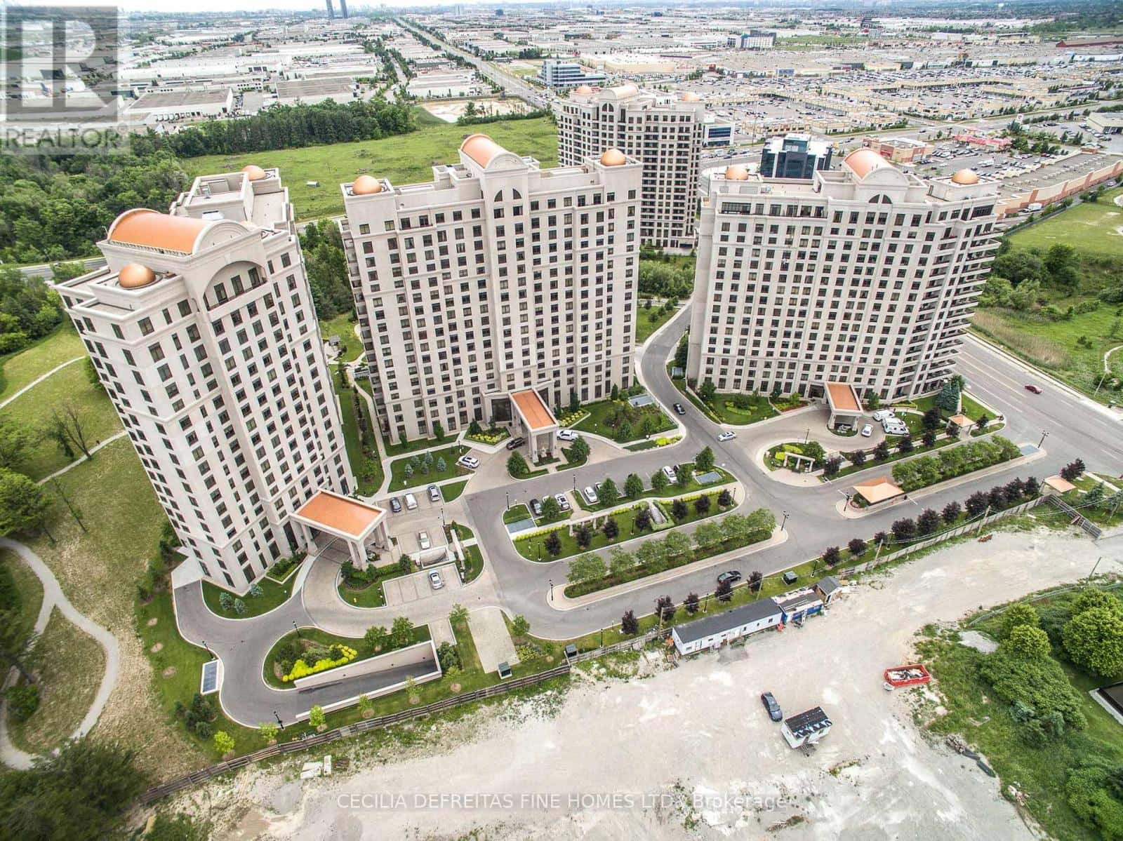 1616 - 9225 JANE STREET — Vaughan (Maple), Ontario - Photo 5 of 41