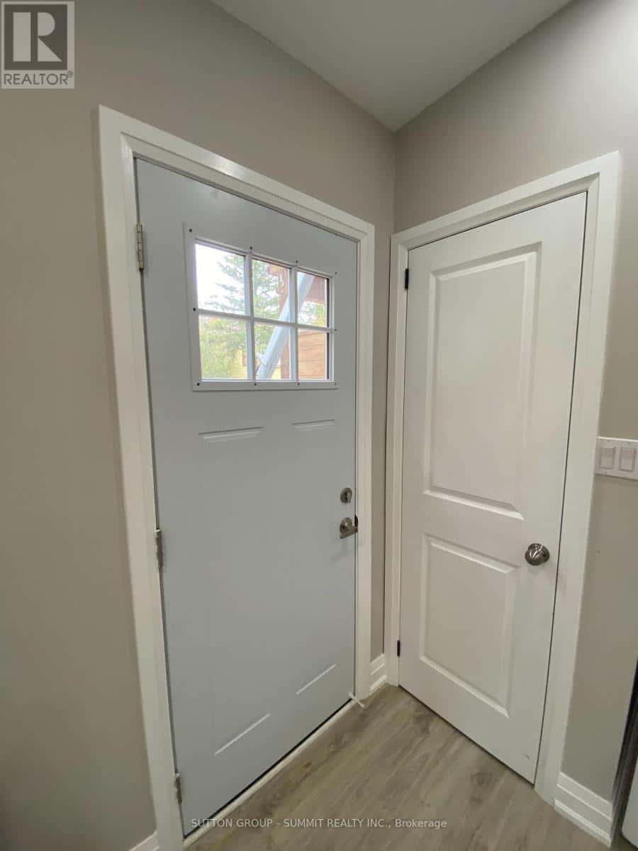 King (Schomberg) — King (Schomberg) - Photo 2 of 17