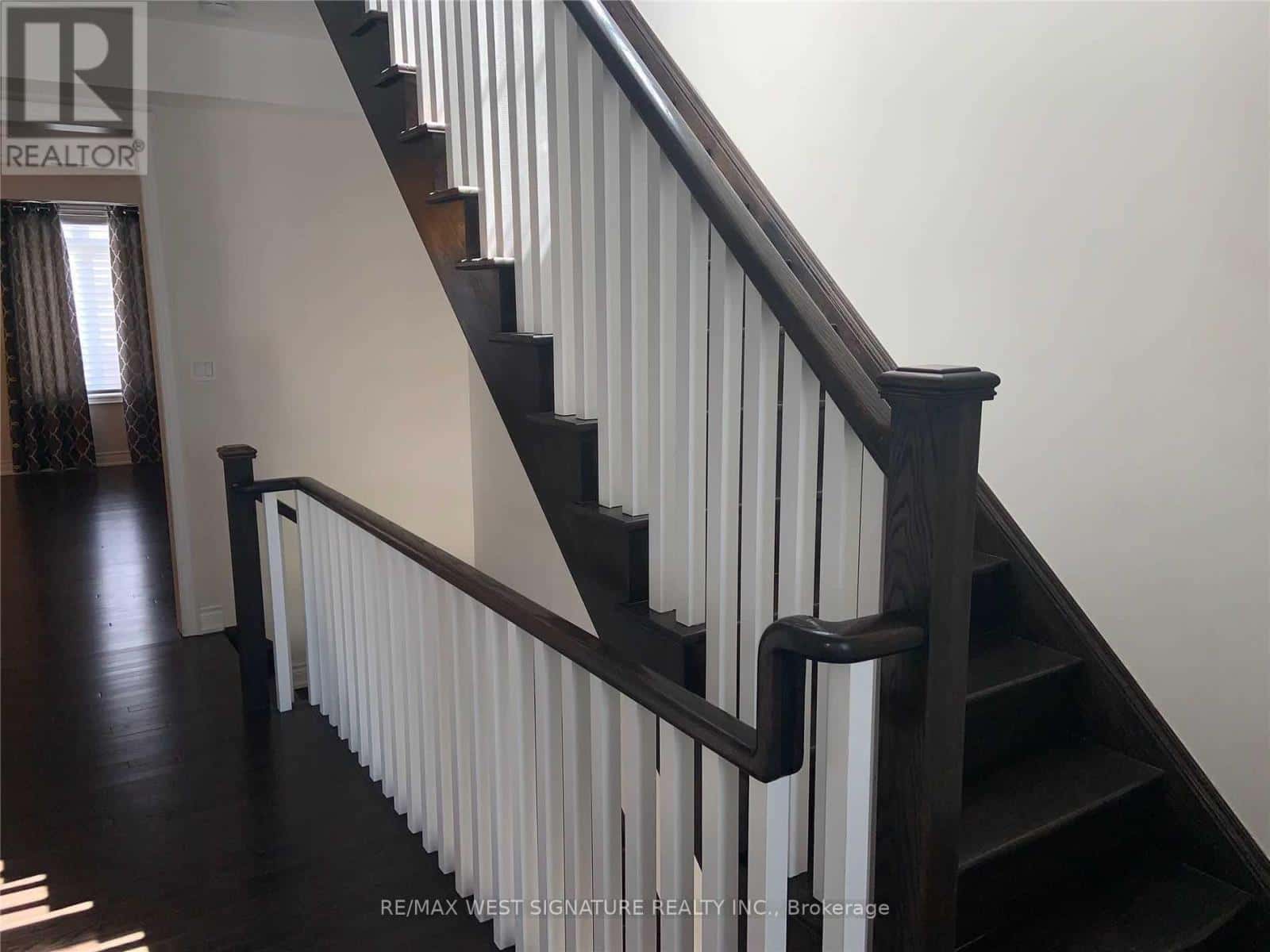 King (Nobleton) — King (Nobleton) - Photo 3 of 22