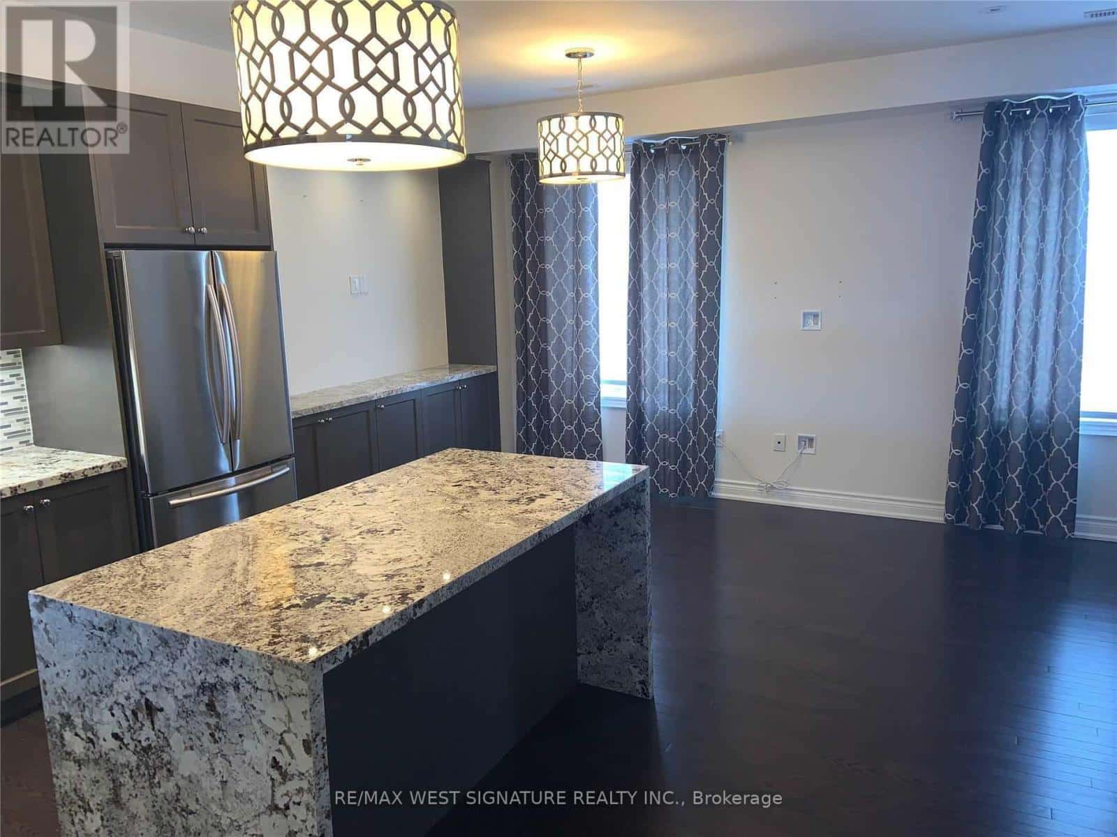 King (Nobleton) — King (Nobleton) - Photo 4 of 22