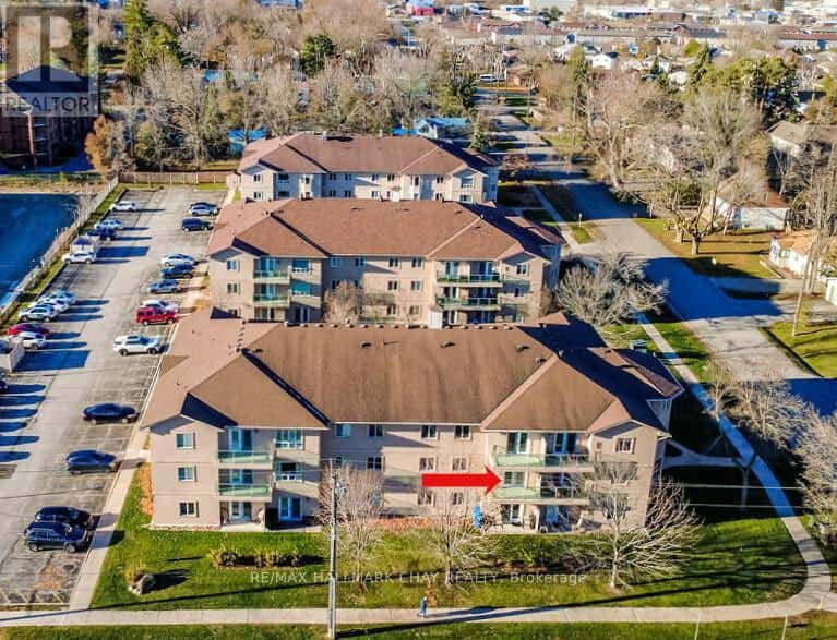 203 - 125 BOND STREET — Orillia, Ontario - Photo 2 of 29