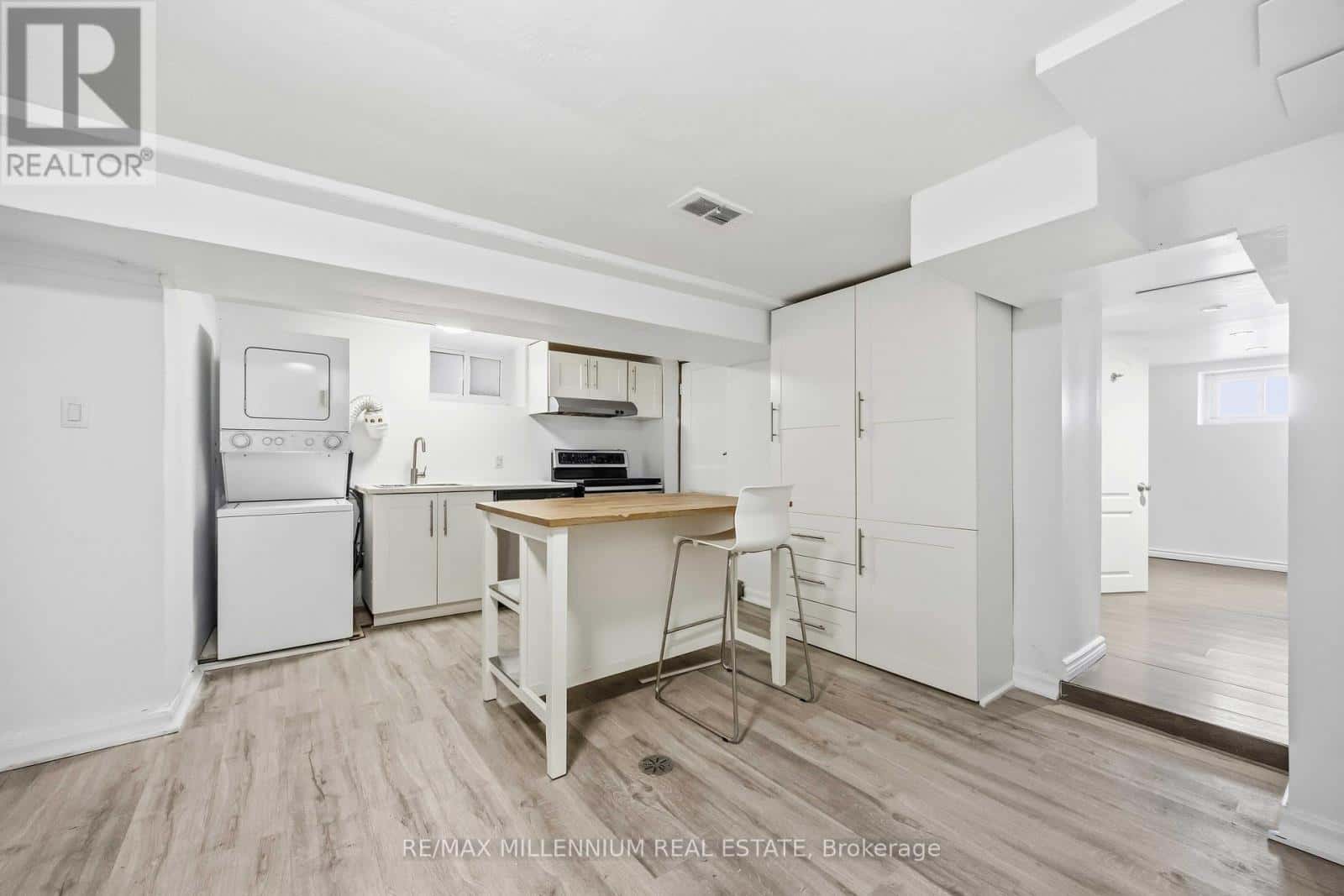 Toronto (Corso Italia-Davenport) — Toronto (Corso Italia-Davenport) - Photo 4 of 30