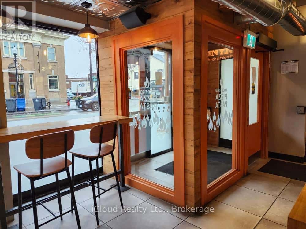 Oakville (OO Old Oakville) — Oakville (OO Old Oakville) - Photo 4 of 20