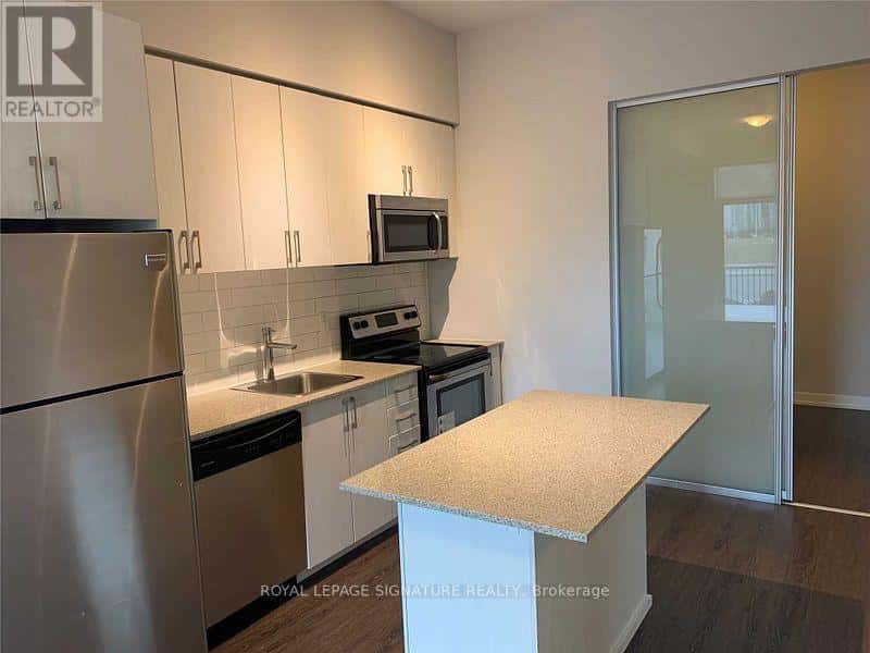 Mississauga (Central Erin Mills) — Mississauga (Central Erin Mills) - Photo 3 of 23