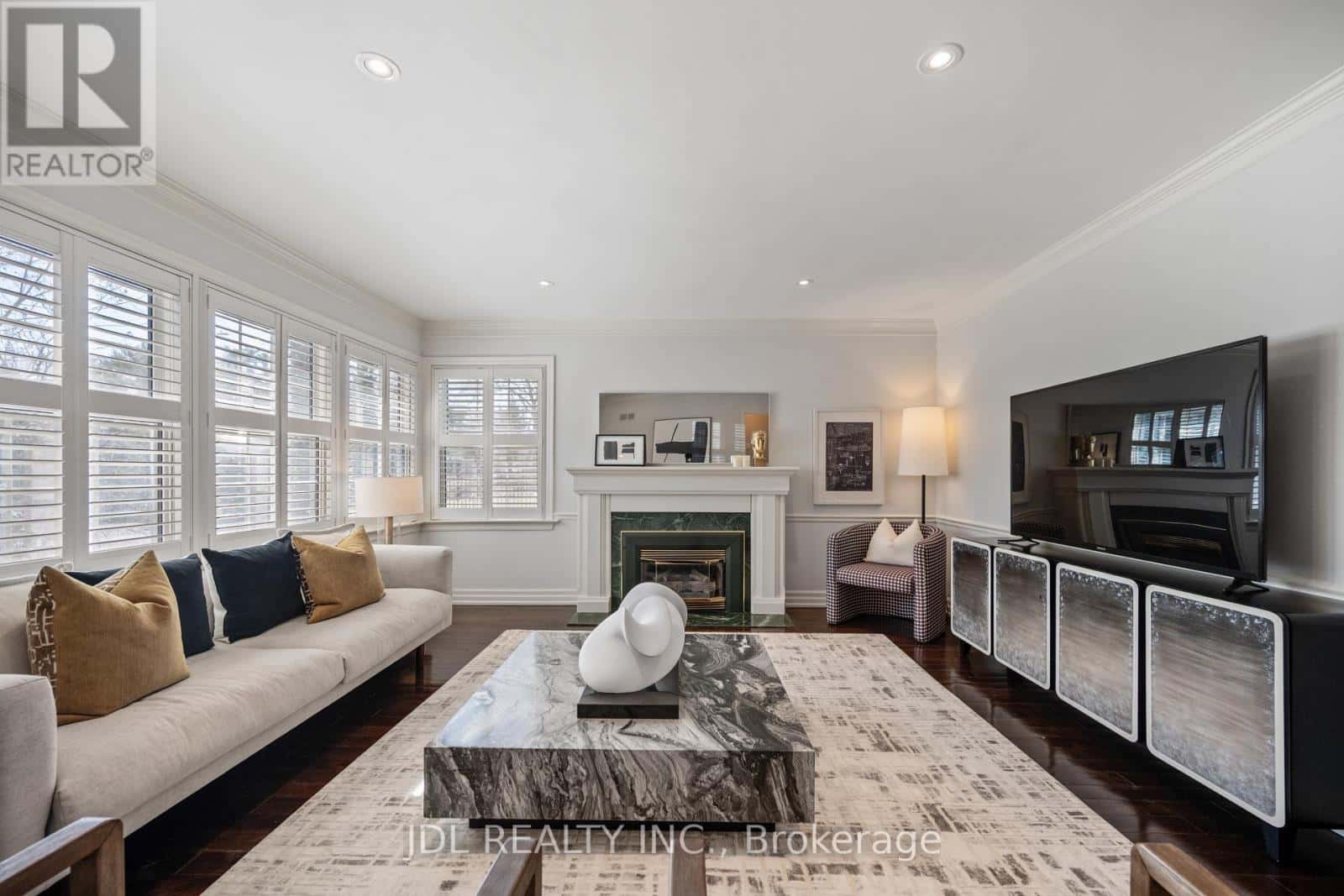 1207 LINBROOK ROAD — Oakville (MO Morrison), Ontario - Photo 4 of 37