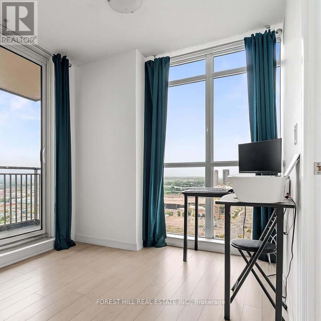 2502 - 830 LAWRENCE AVENUE W — Toronto (Yorkdale-Glen Park), Ontario - Photo 3 of 15