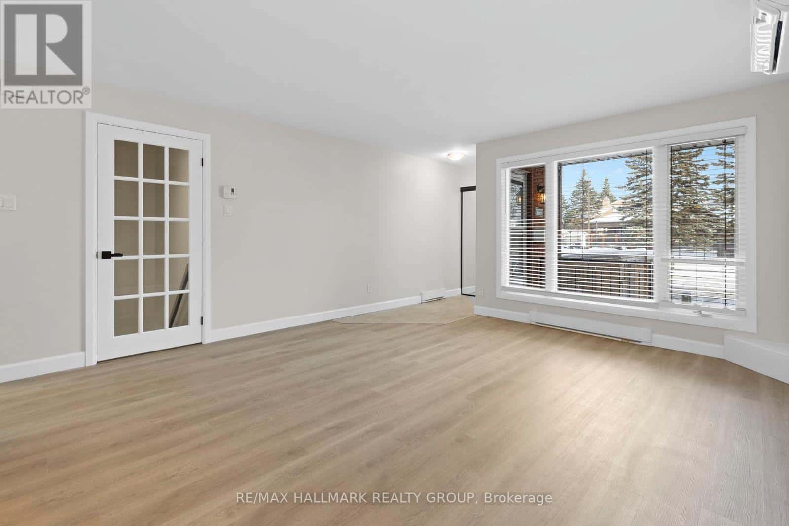 Ottawa — Ottawa - Photo 5 of 34