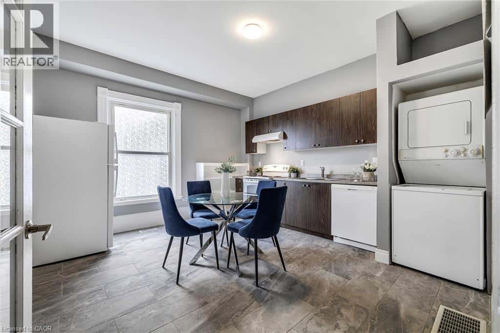 Brantford — Brantford - Photo 4 of 21