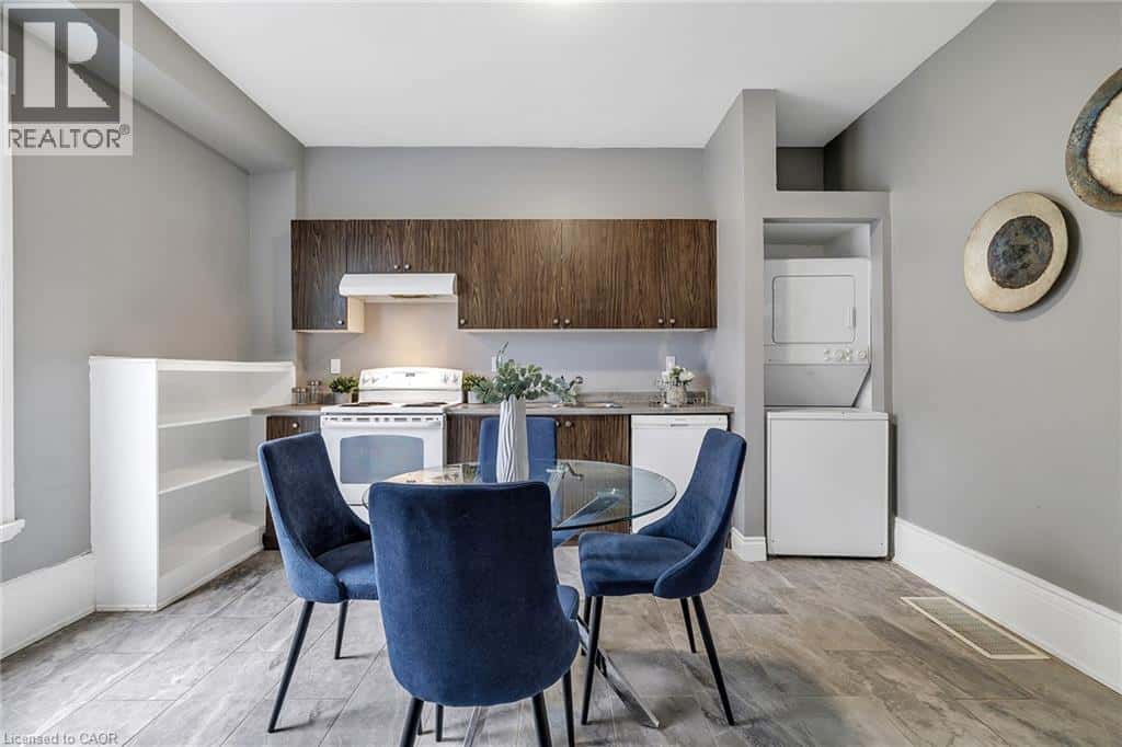 Brantford — Brantford - Photo 5 of 21