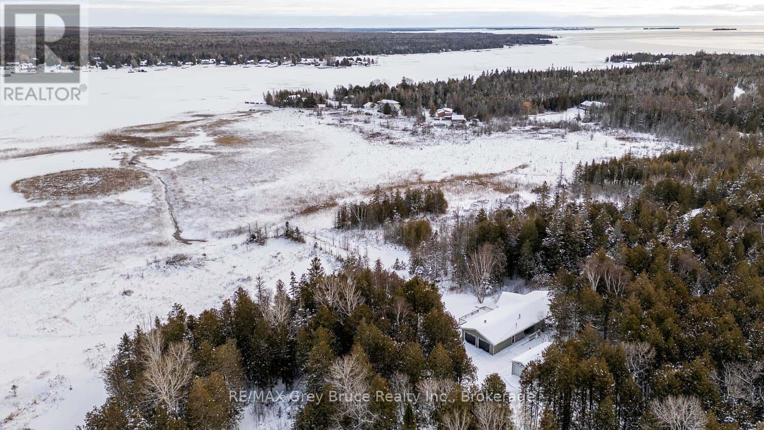 109 WIDGEON COVE ROAD — Northern Bruce Peninsula, Ontario - Photo 3 of 49