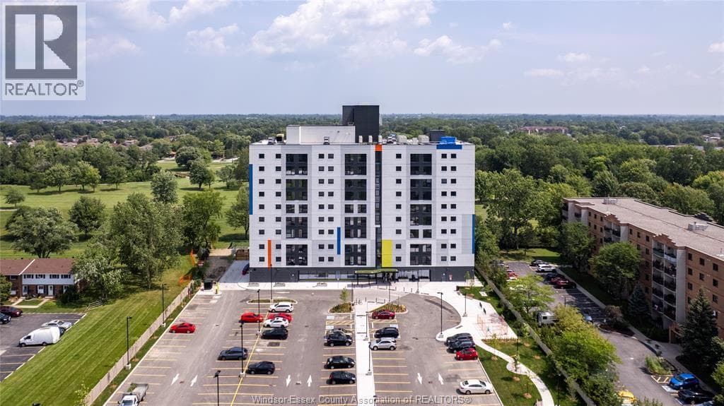 Windsor — Windsor - Main photo