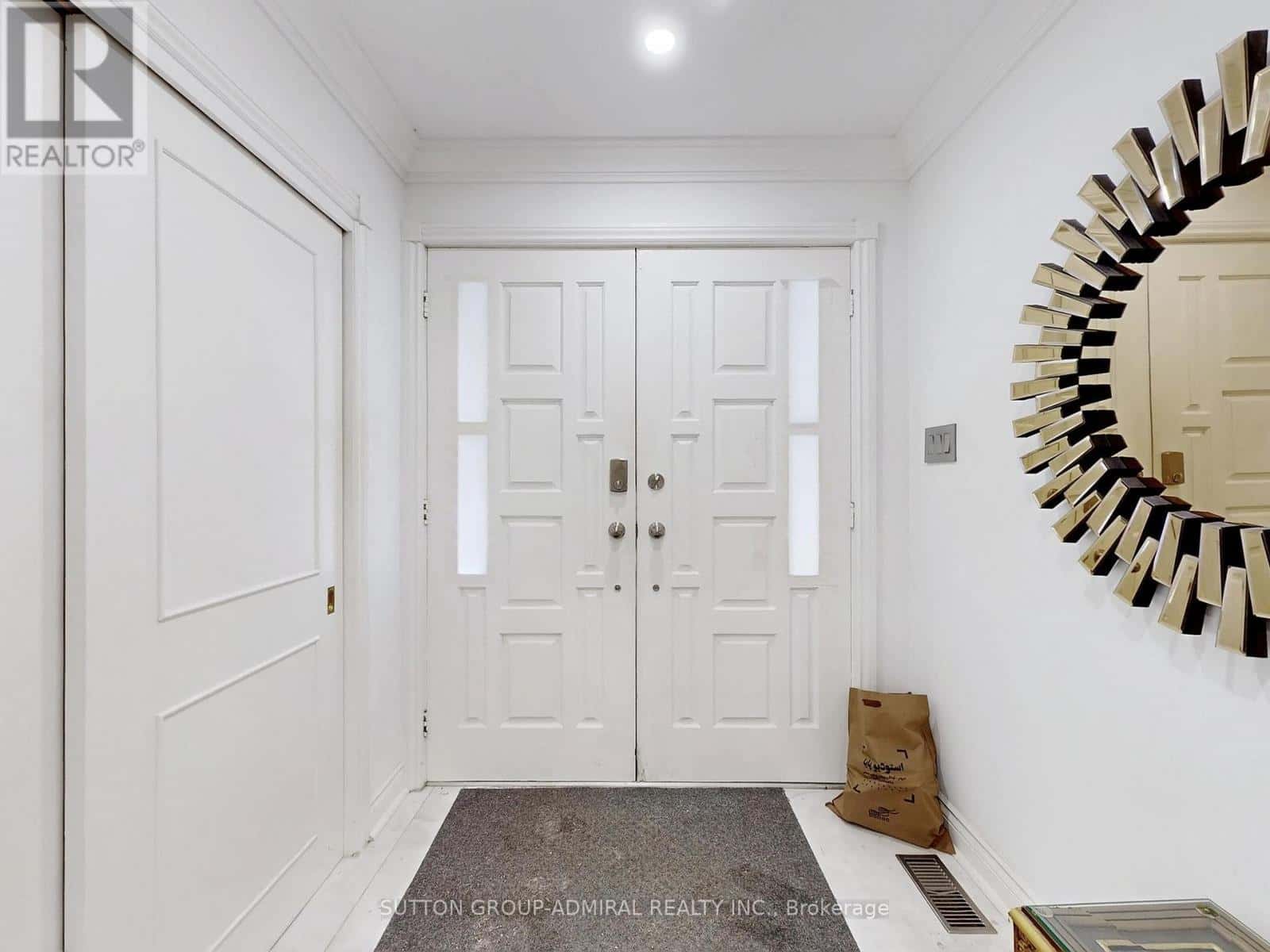 Toronto (Newtonbrook West) — Toronto (Newtonbrook West) - Photo 4 of 40