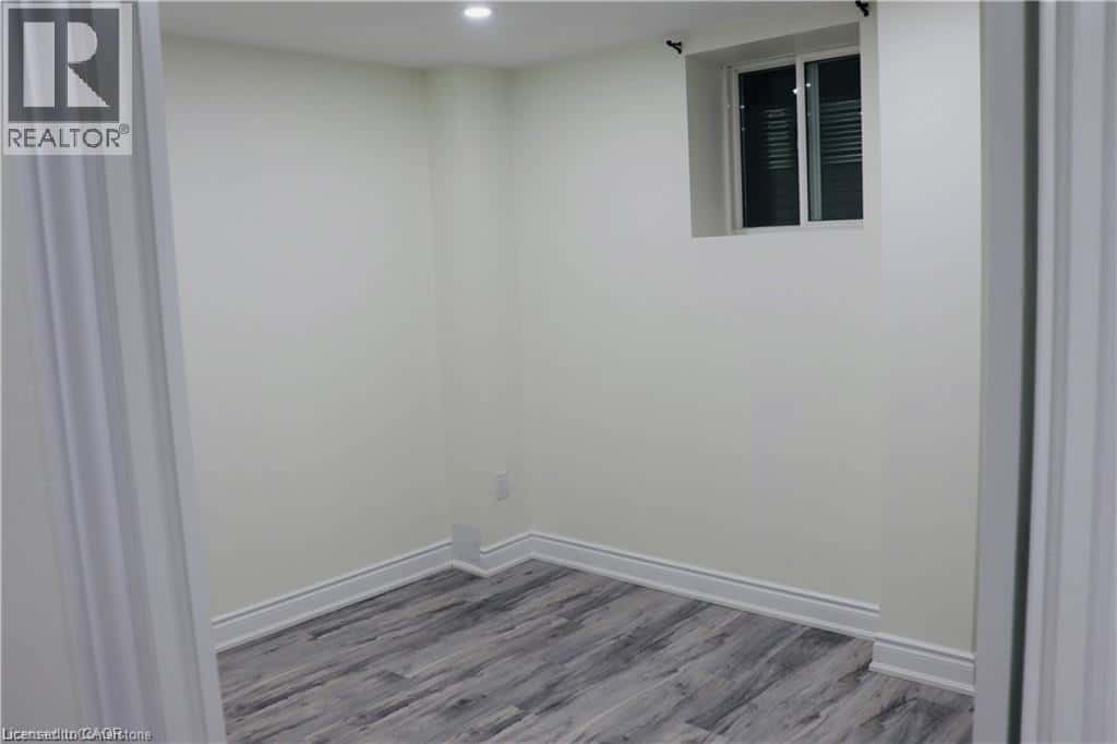 Kitchener — Kitchener - Photo 2 of 10