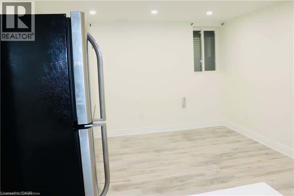 Kitchener — Kitchener - Photo 3 of 10