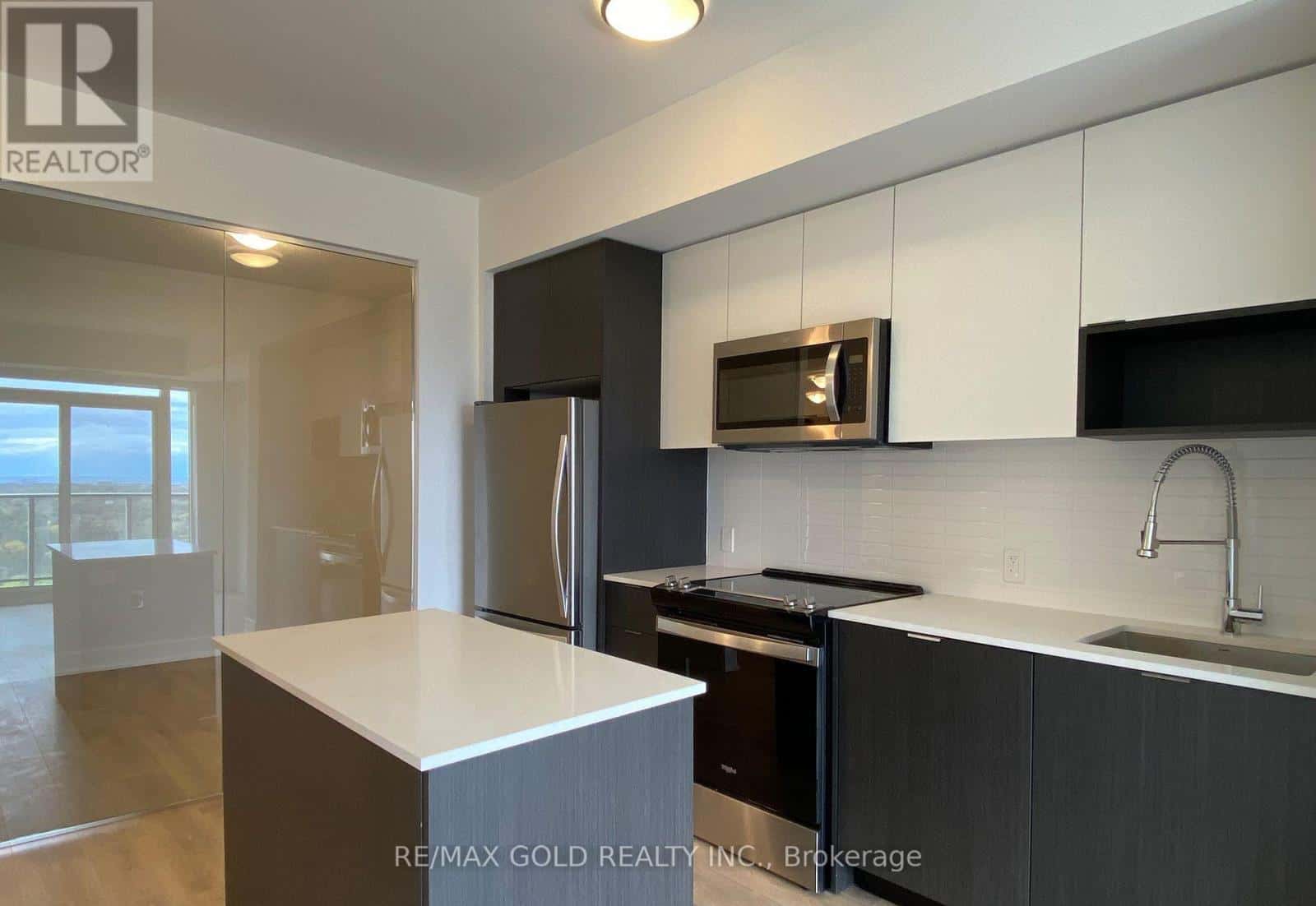 Mississauga (City Centre) — Mississauga (City Centre) - Photo 3 of 34