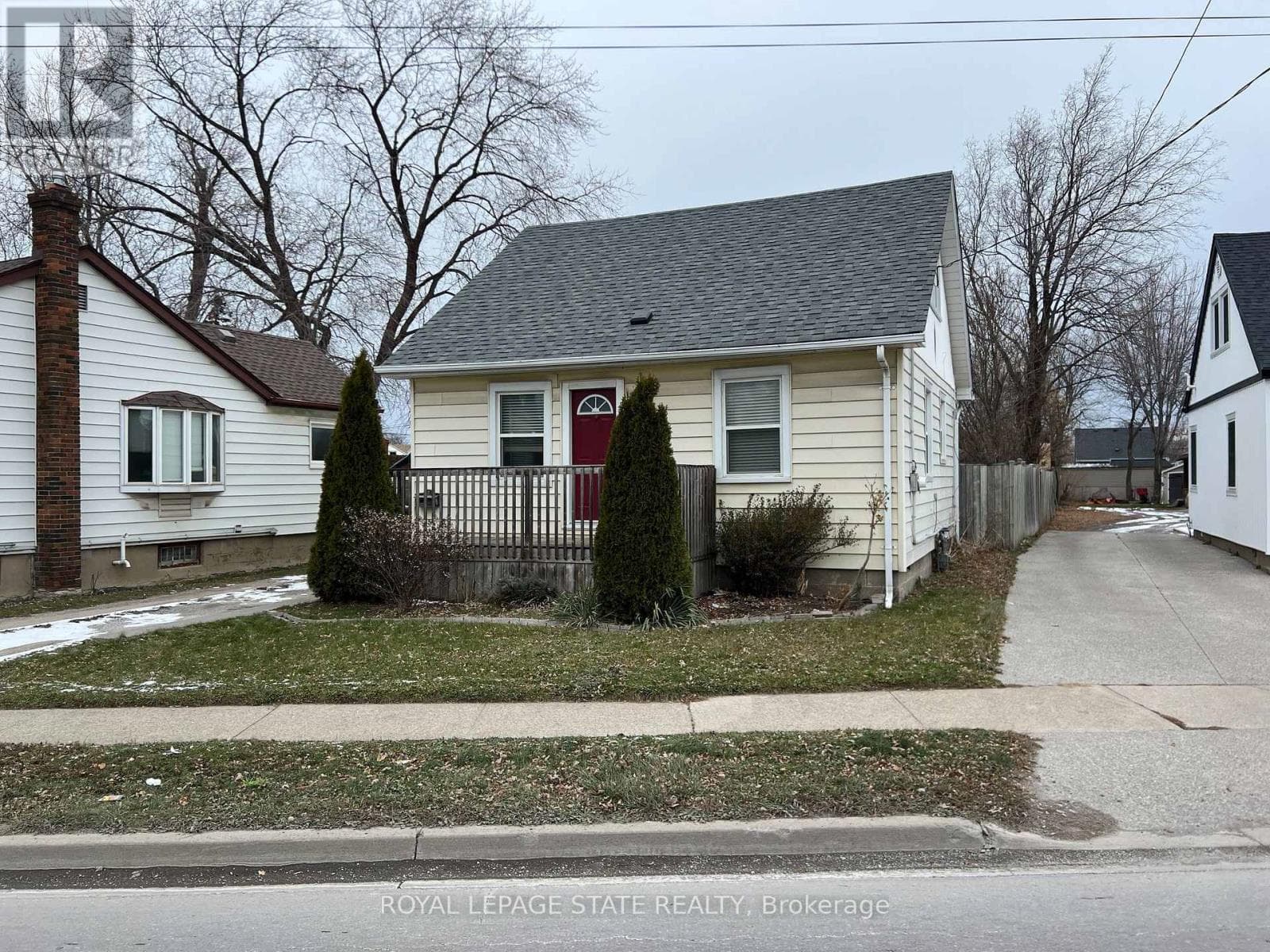 415 WELLAND AVENUE — St. Catharines (Facer) - Main photo