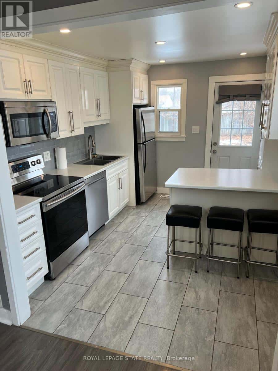 415 WELLAND AVENUE — St. Catharines (Facer) - Photo 3 of 17