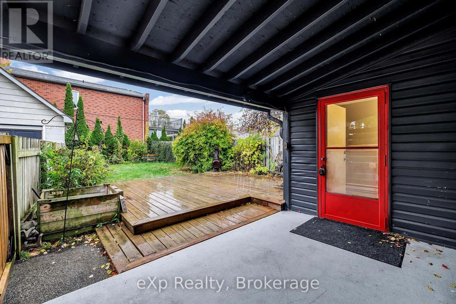 Brantford — Brantford - Photo 2 of 16