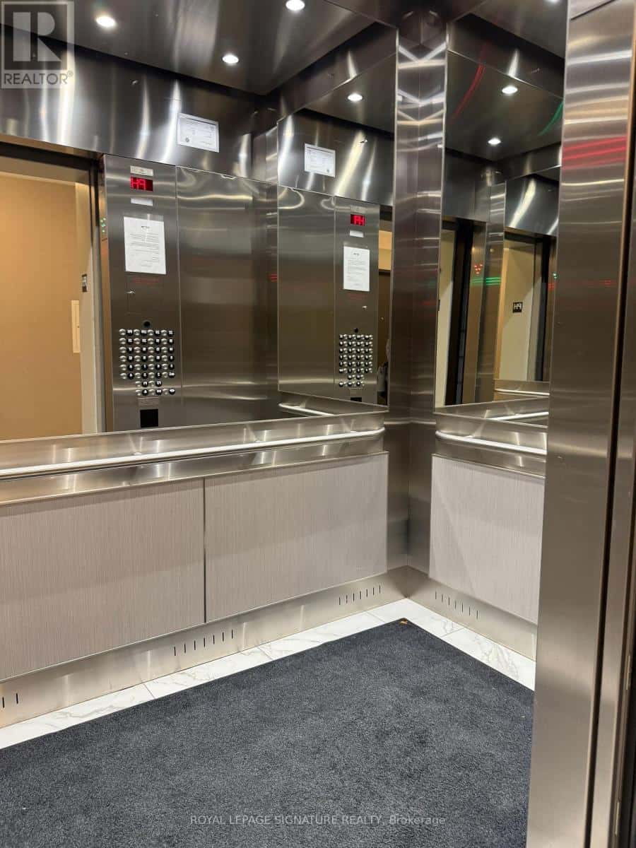 PH06 - 95 ONEIDA CRESCENT — Richmond Hill (Langstaff) - Photo 4 of 27