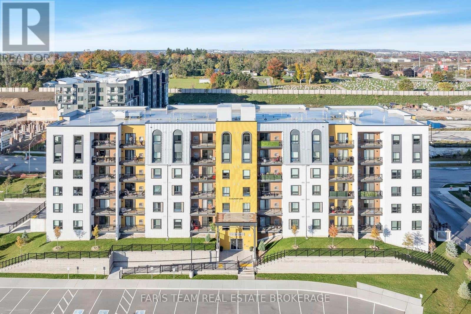 102 - 8 CULINARY LANE — Barrie, Ontario - Photo 4 of 42