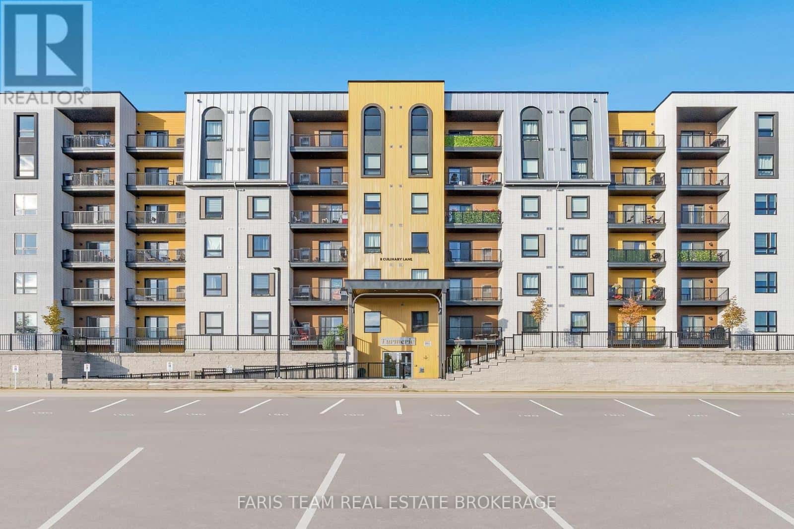 102 - 8 CULINARY LANE — Barrie, Ontario - Photo 5 of 42