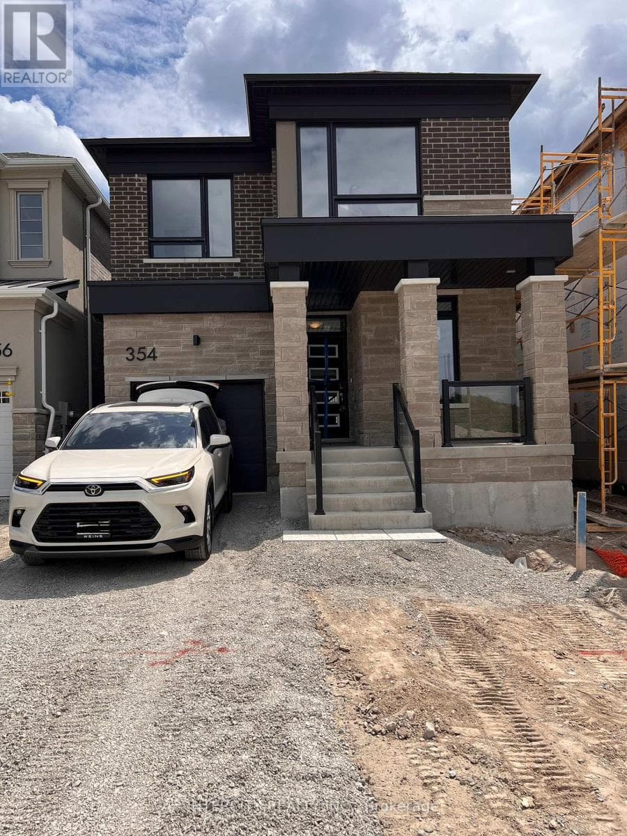 354 MADELAINE DRIVE — Barrie (Painswick South) - Main photo