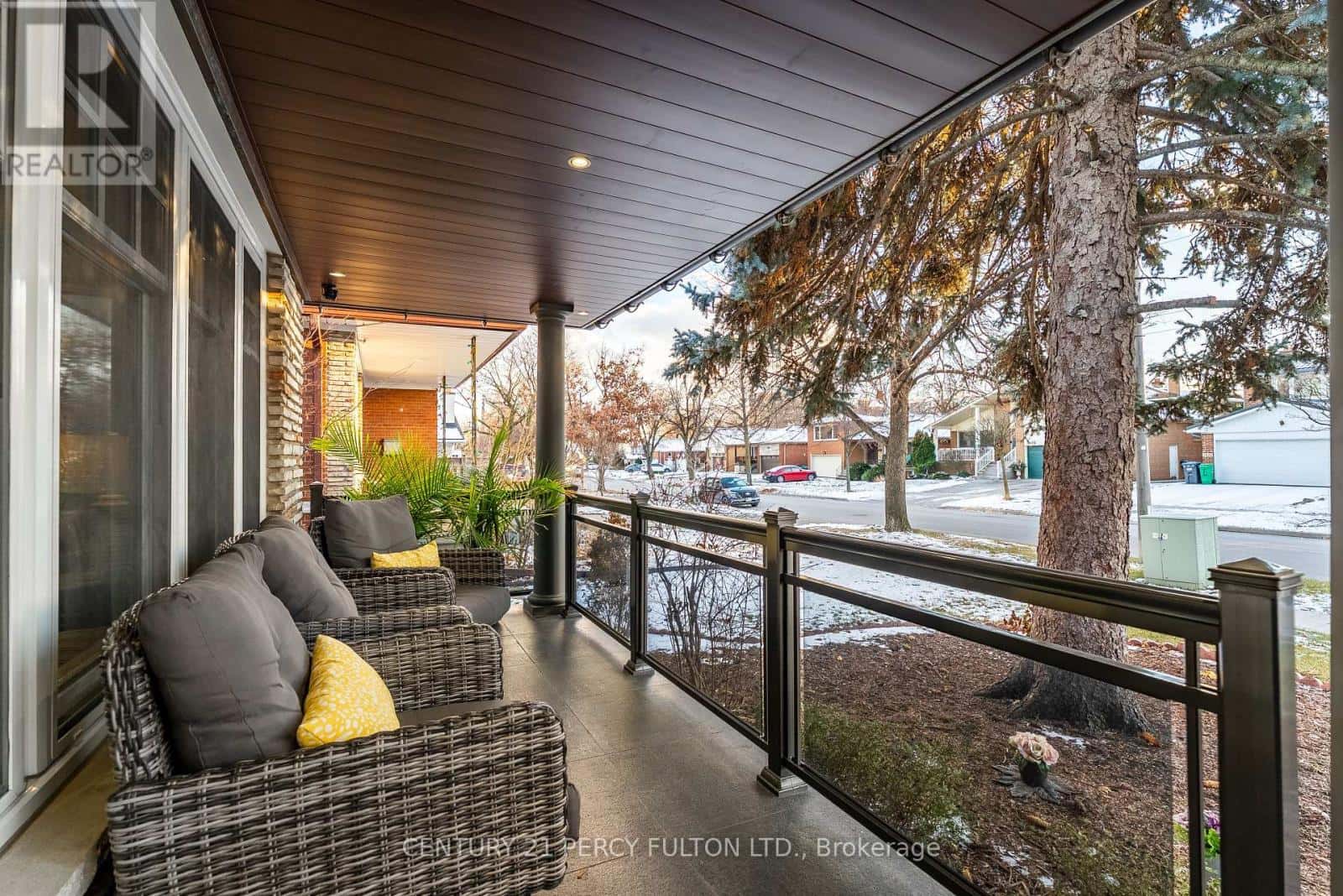 3477 BRIDGEWOOD DRIVE — Mississauga (Applewood), Ontario - Photo 2 of 41